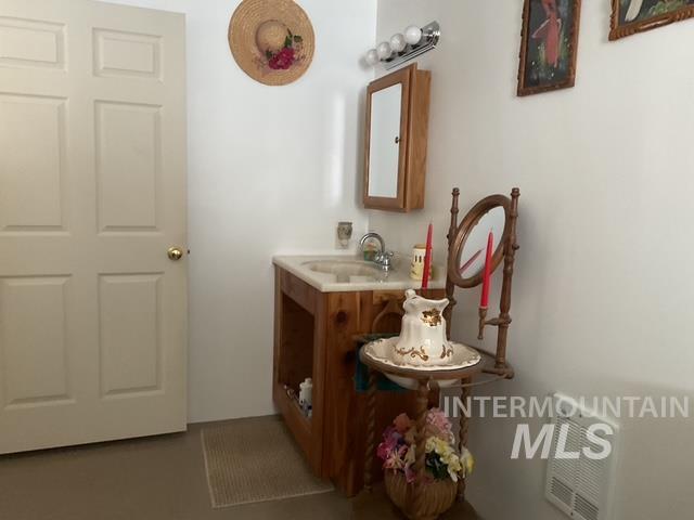 127 Golden Rod Lane, Elk City, Idaho 83525, 2 Bedrooms, 2 Bathrooms, Residential For Sale, Price $460,000,MLS 98972275