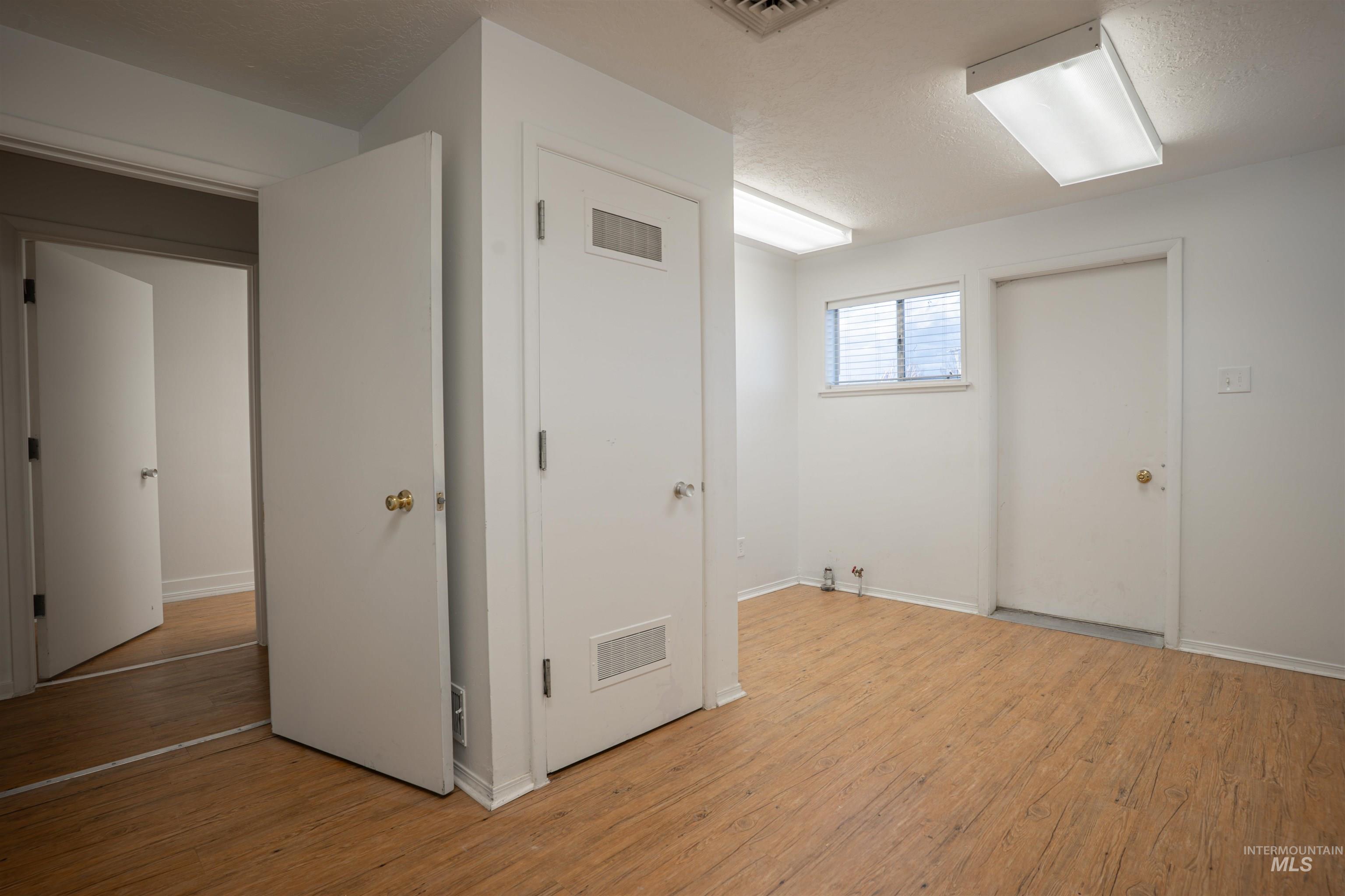 664 Shoup Ave W, Twin Falls, Idaho 83301, 5 Rooms, Business/Commercial For Sale, Price $11,940,MLS 98972276