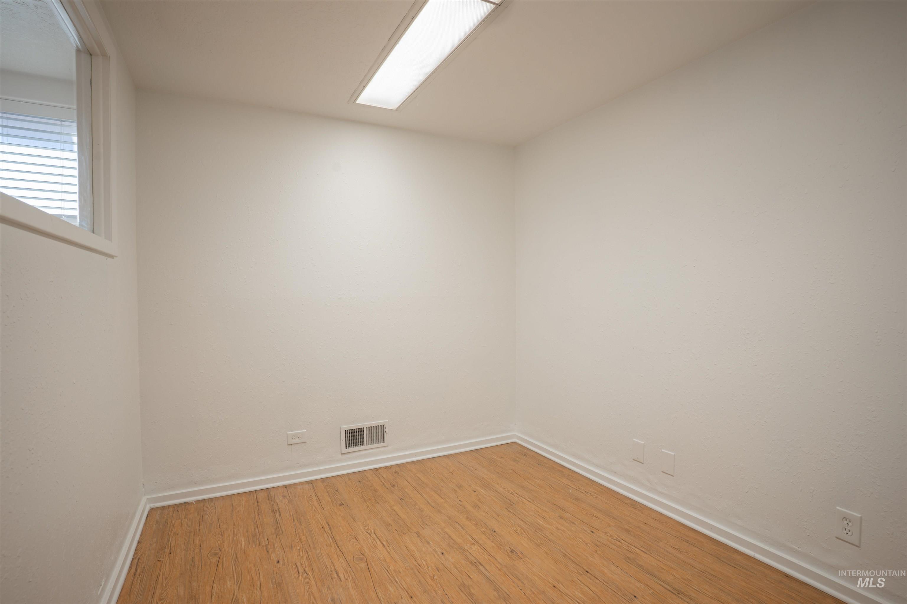 664 Shoup Ave W, Twin Falls, Idaho 83301, 5 Rooms, Business/Commercial For Sale, Price $11,940,MLS 98972276