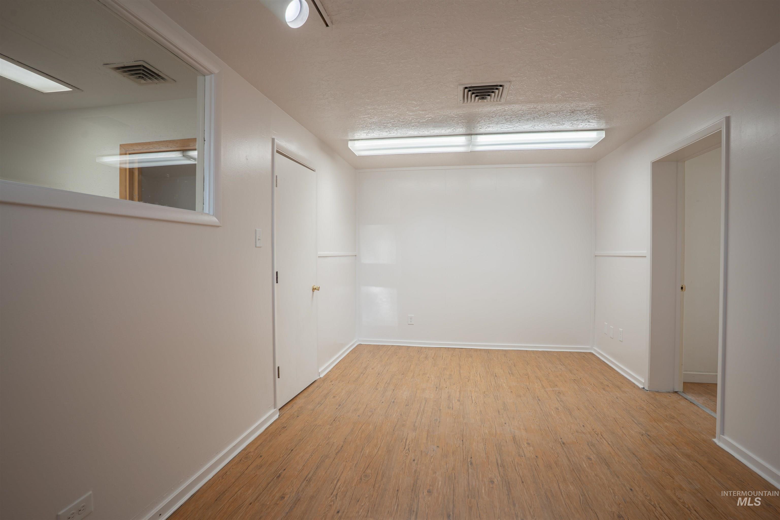 664 Shoup Ave W, Twin Falls, Idaho 83301, 5 Rooms, Business/Commercial For Sale, Price $11,940,MLS 98972276