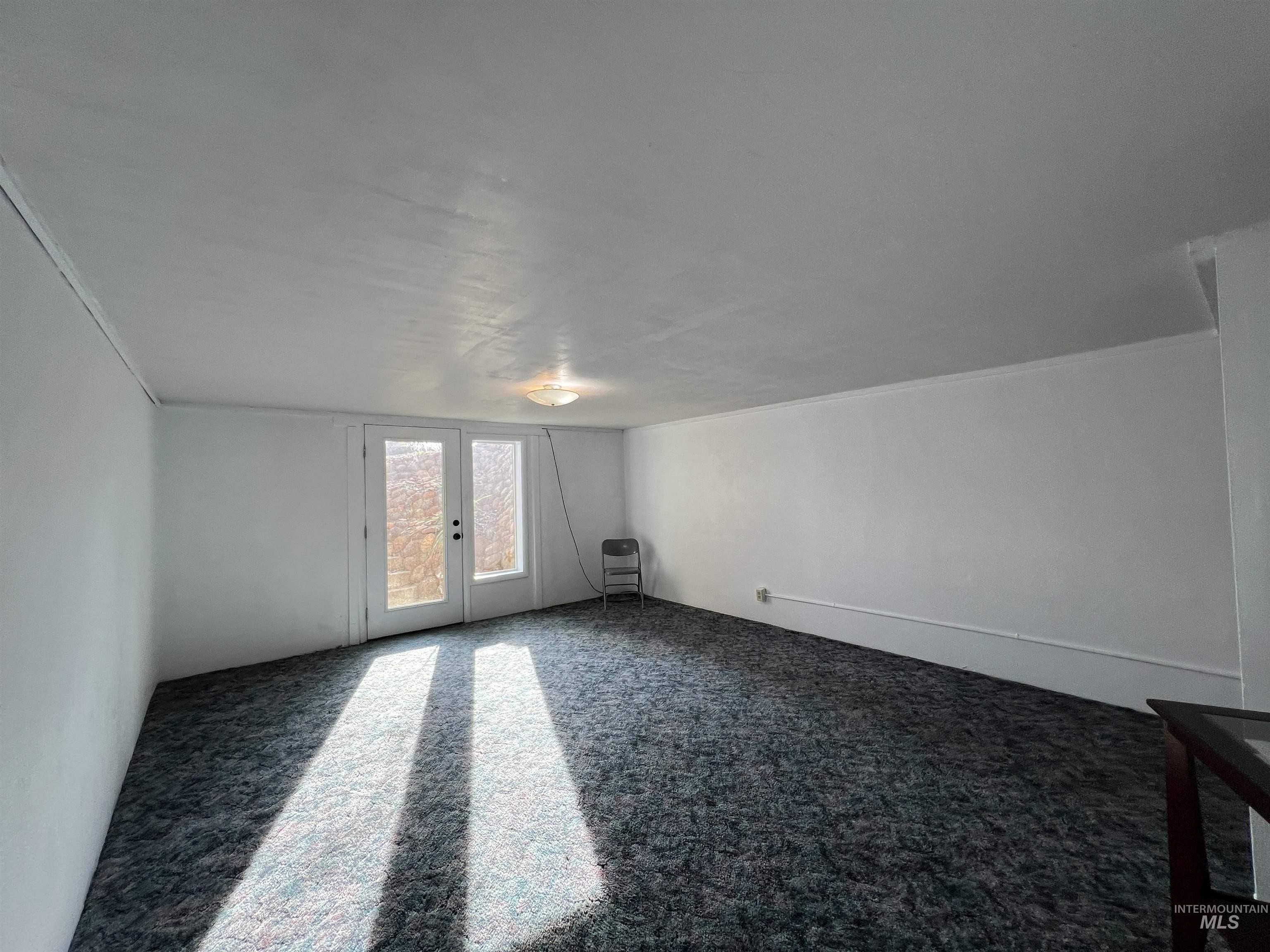 2405 Sunset #2, Ontario, Oregon 97914, 2 Bedrooms, 1 Bathroom, Rental For Rent, Price $1,295,MLS 98972279