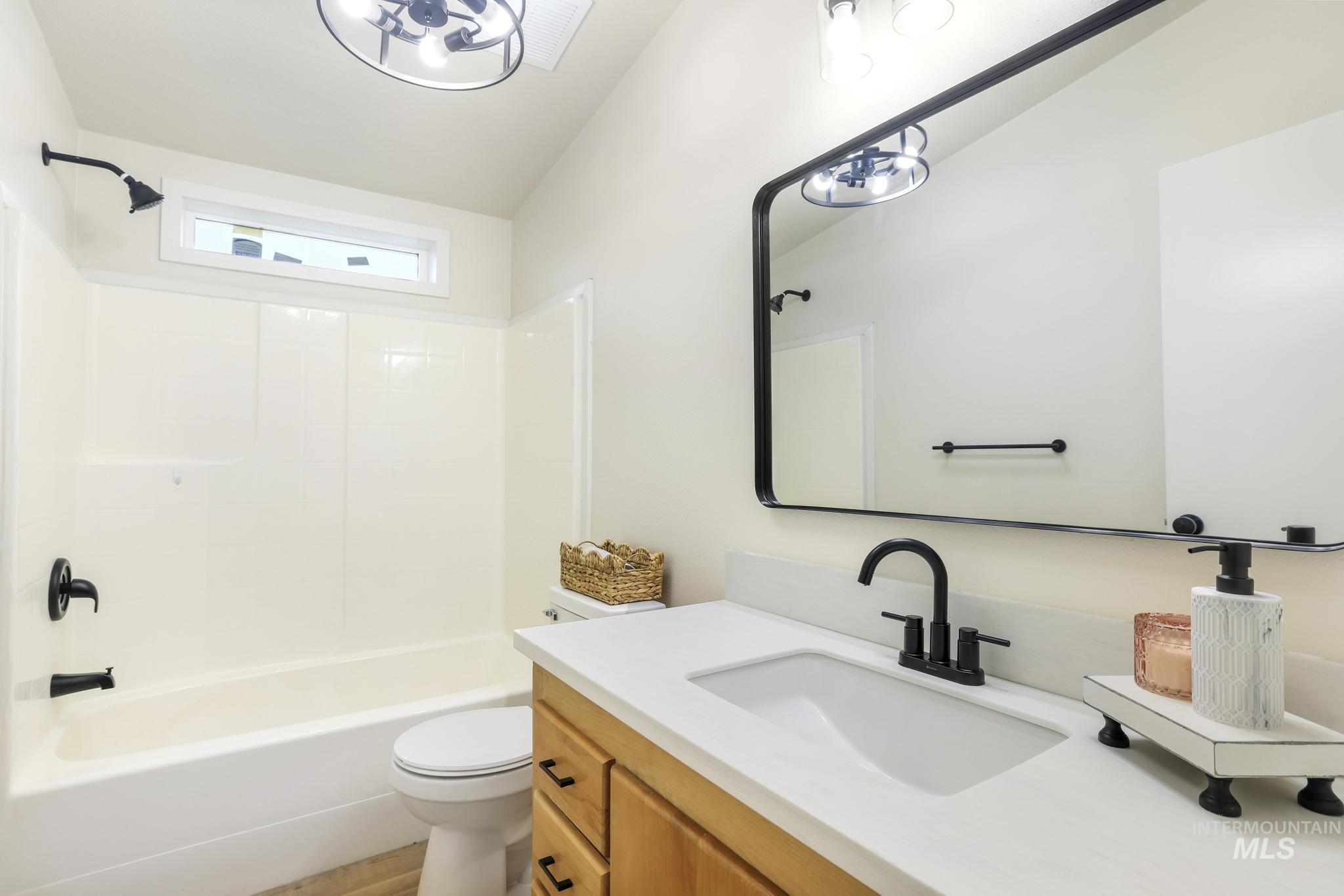 20062 Hwy 30, Buhl, Idaho 83316, 3 Bedrooms, 2 Bathrooms, Residential For Sale, Price $305,000,MLS 98972280