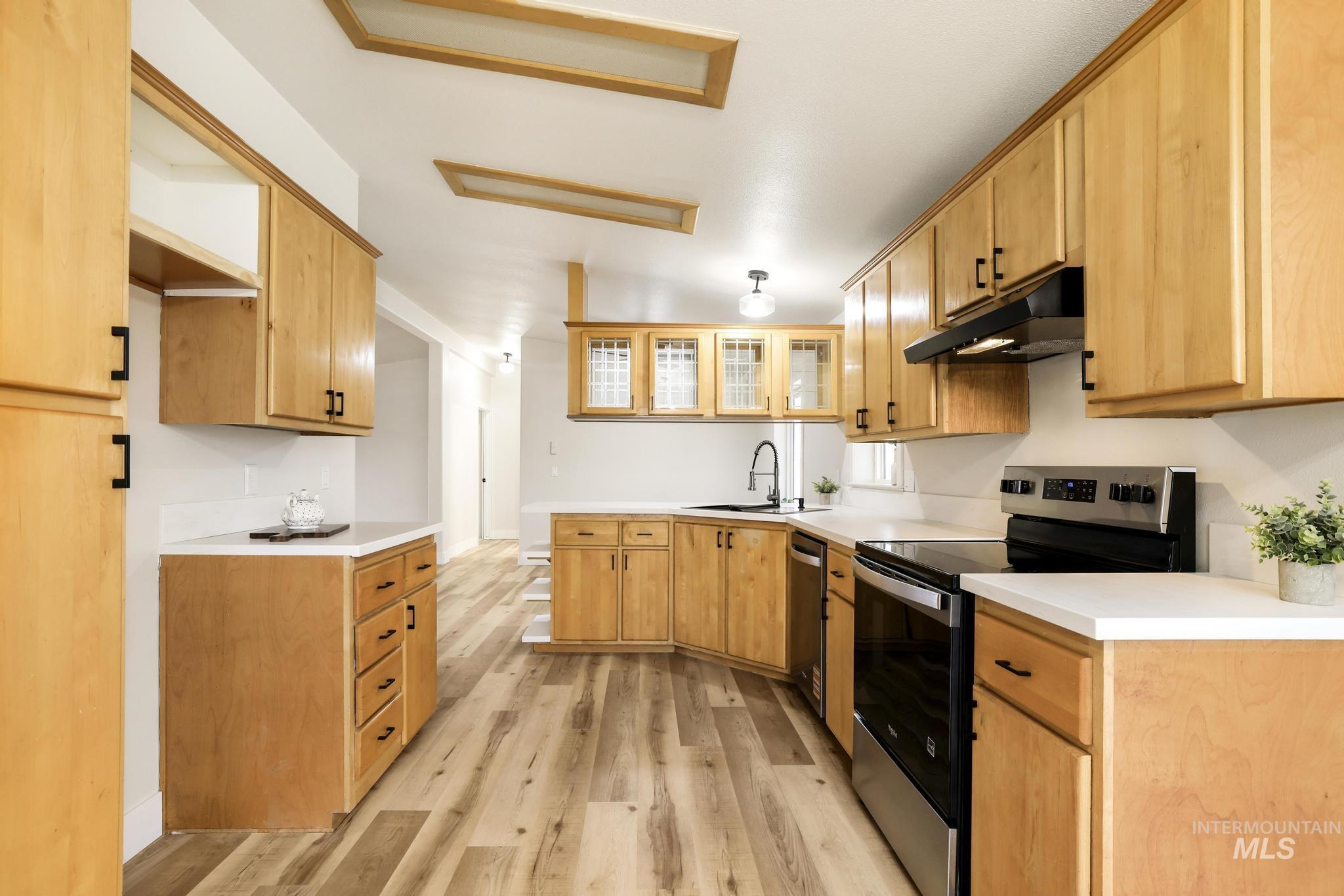 20062 Hwy 30, Buhl, Idaho 83316, 3 Bedrooms, 2 Bathrooms, Residential For Sale, Price $305,000,MLS 98972280