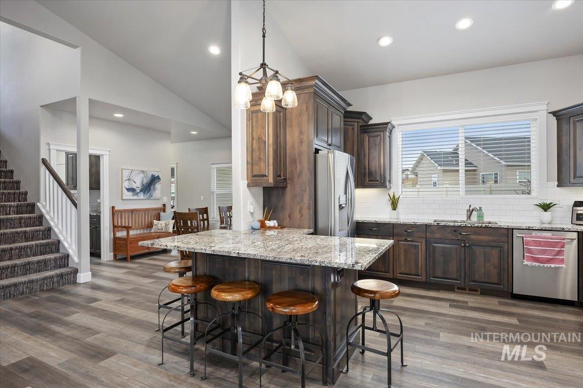 900 Glen Eagle Dr, Jerome, Idaho 83338, 4 Bedrooms, 3.5 Bathrooms, Residential For Sale, Price $535,750,MLS 98972281