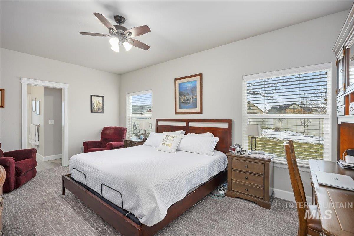 900 Glen Eagle Dr, Jerome, Idaho 83338, 4 Bedrooms, 3.5 Bathrooms, Residential For Sale, Price $535,750,MLS 98972281