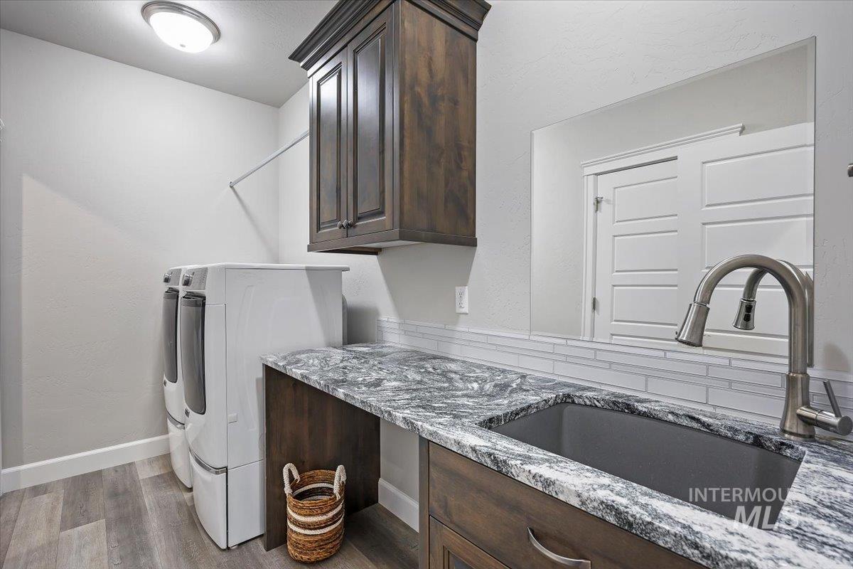 900 Glen Eagle Dr, Jerome, Idaho 83338, 4 Bedrooms, 3.5 Bathrooms, Residential For Sale, Price $535,750,MLS 98972281