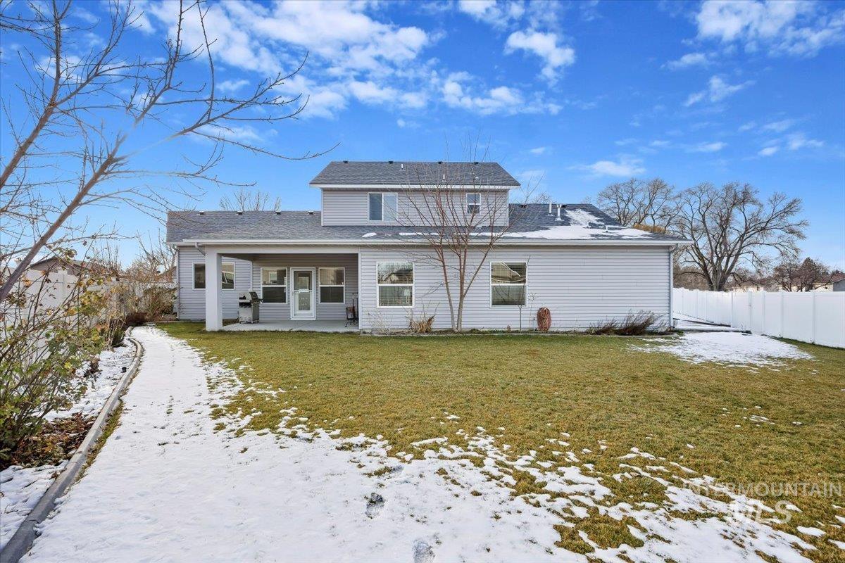 900 Glen Eagle Dr, Jerome, Idaho 83338, 4 Bedrooms, 3.5 Bathrooms, Residential For Sale, Price $535,750,MLS 98972281