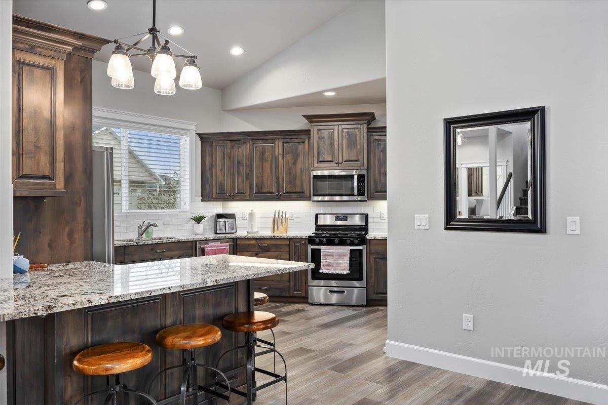 900 Glen Eagle Dr, Jerome, Idaho 83338, 4 Bedrooms, 3.5 Bathrooms, Residential For Sale, Price $535,750,MLS 98972281