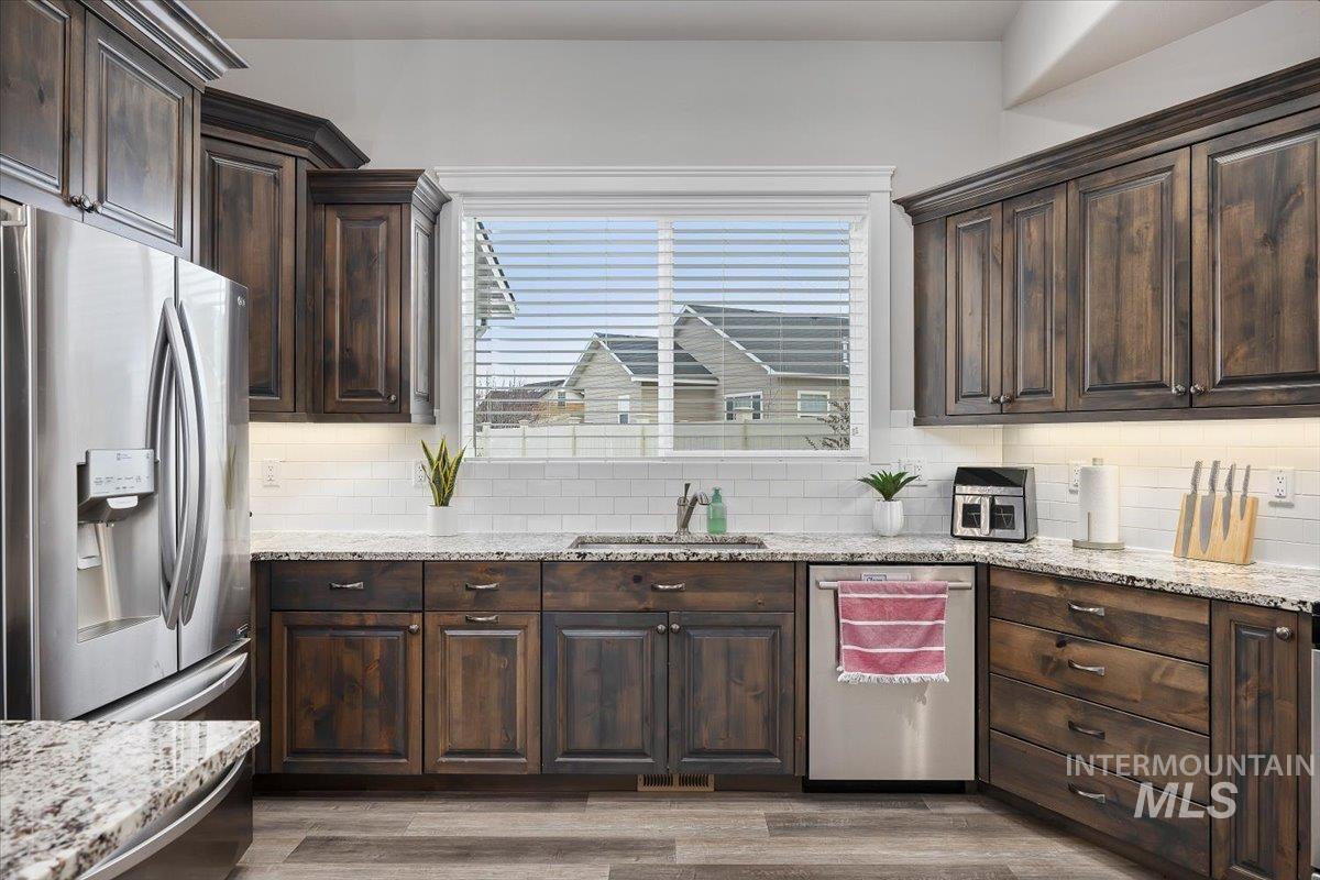 900 Glen Eagle Dr, Jerome, Idaho 83338, 4 Bedrooms, 3.5 Bathrooms, Residential For Sale, Price $535,750,MLS 98972281