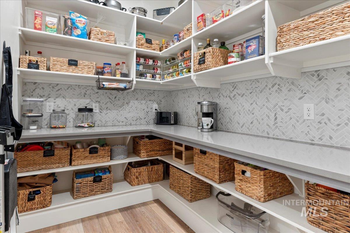 11634 W Lilium Street, Star, Idaho 83669, 4 Bedrooms, 3.5 Bathrooms, Residential For Sale, Price $809,900,MLS 98972283