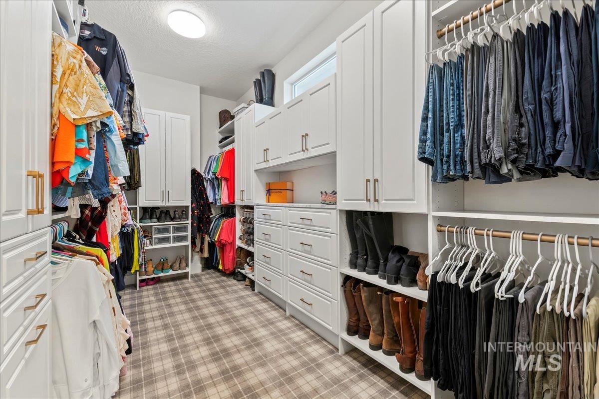 11634 W Lilium Street, Star, Idaho 83669, 4 Bedrooms, 3.5 Bathrooms, Residential For Sale, Price $809,900,MLS 98972283