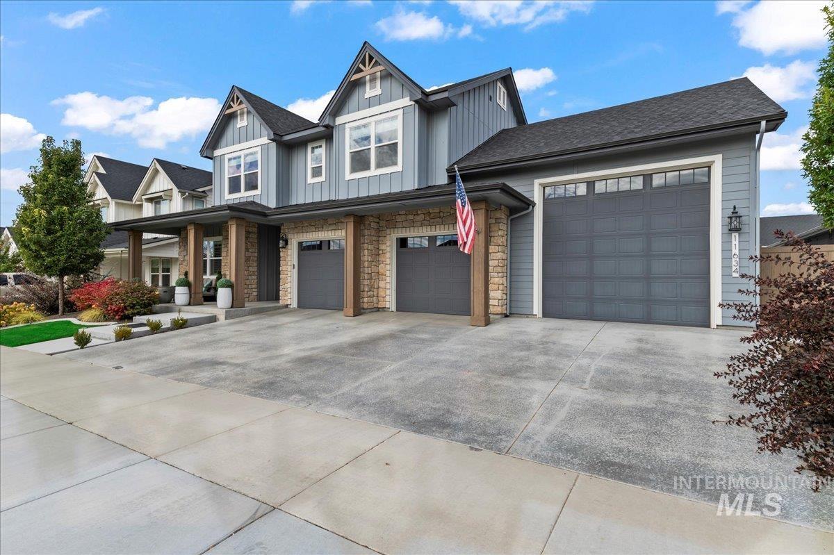 11634 W Lilium Street, Star, Idaho 83669, 4 Bedrooms, 3.5 Bathrooms, Residential For Sale, Price $809,900,MLS 98972283