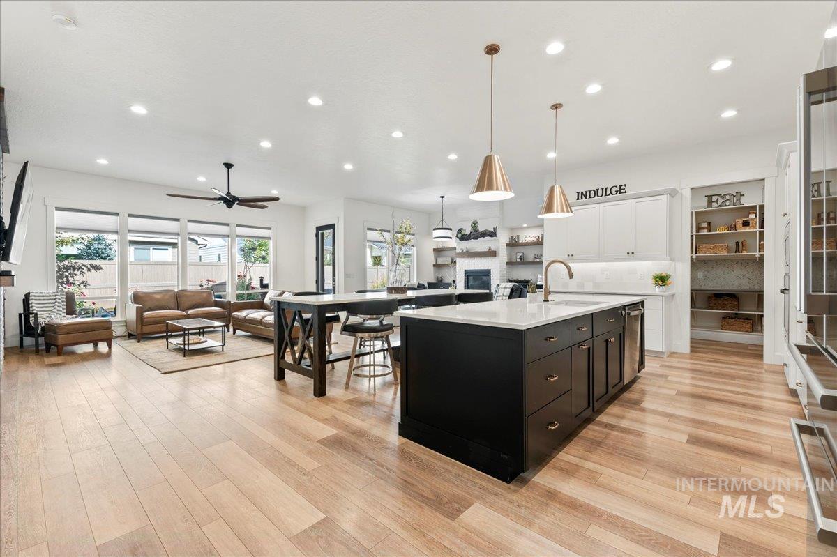 11634 W Lilium Street, Star, Idaho 83669, 4 Bedrooms, 3.5 Bathrooms, Residential For Sale, Price $809,900,MLS 98972283