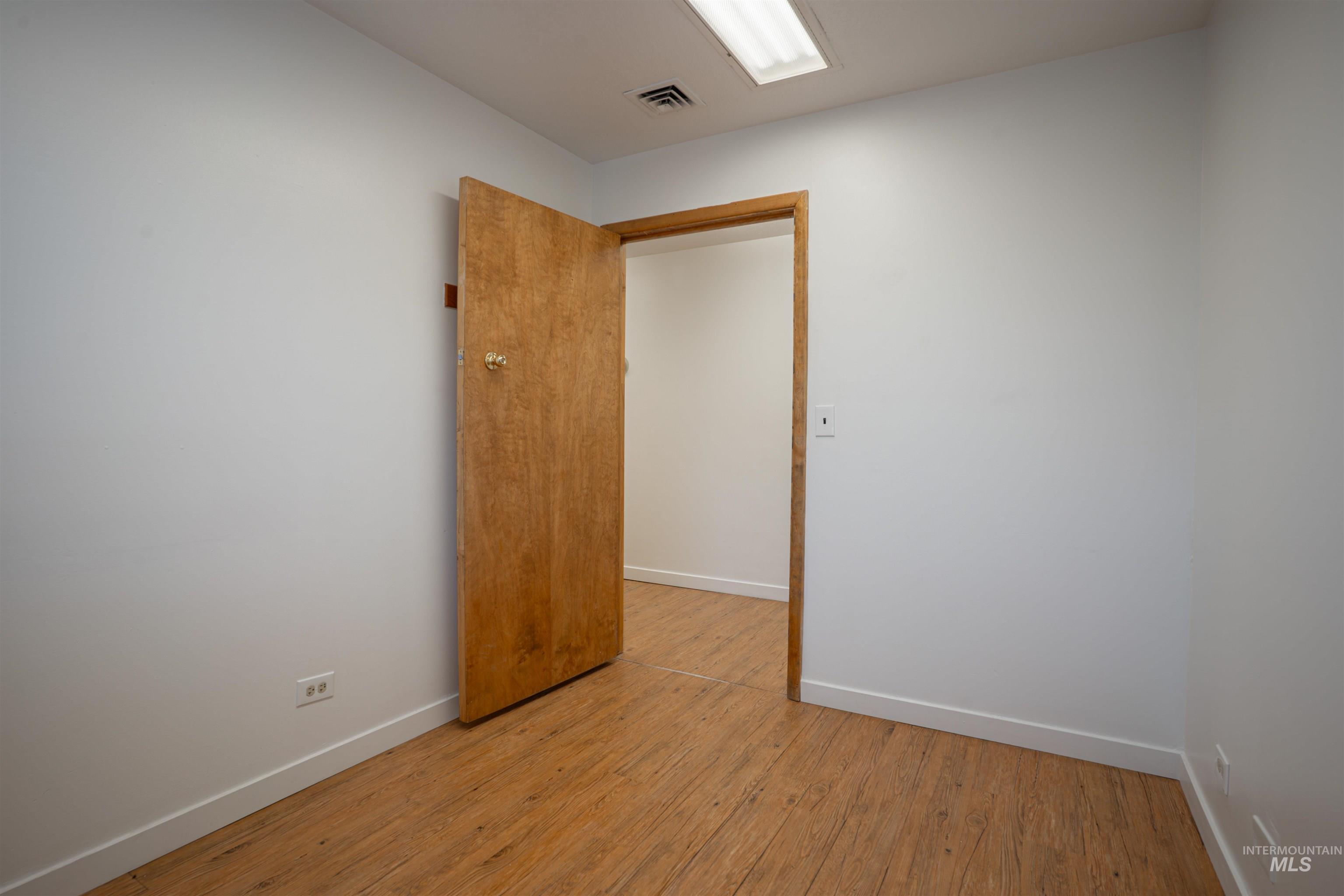 664 Shoup Ave W, Twin Falls, Idaho 83301, 30 Rooms, Business/Commercial For Sale, Price $23,940,MLS 98972284