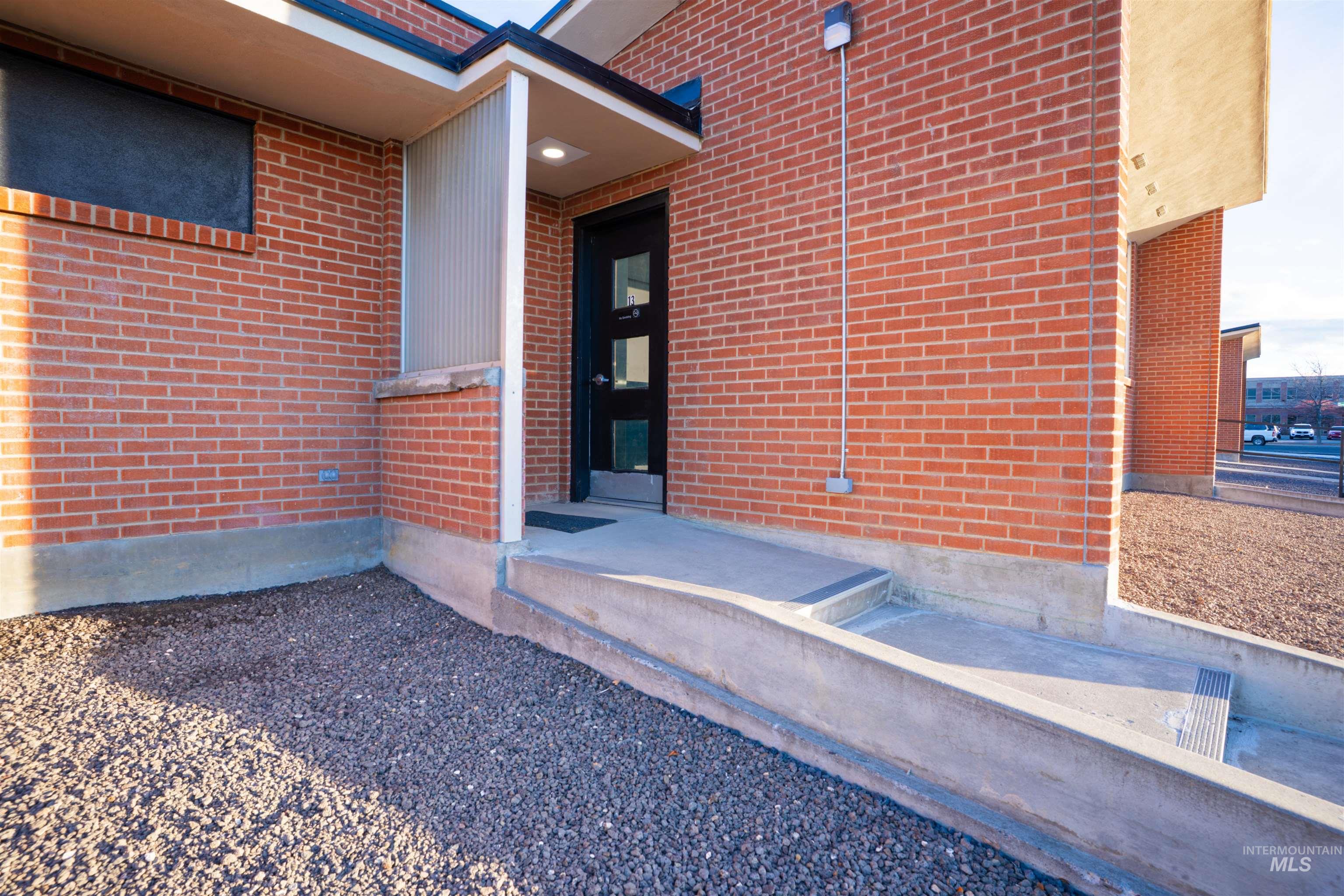 664 Shoup Ave W, Twin Falls, Idaho 83301, 30 Rooms, Business/Commercial For Sale, Price $23,940,MLS 98972284