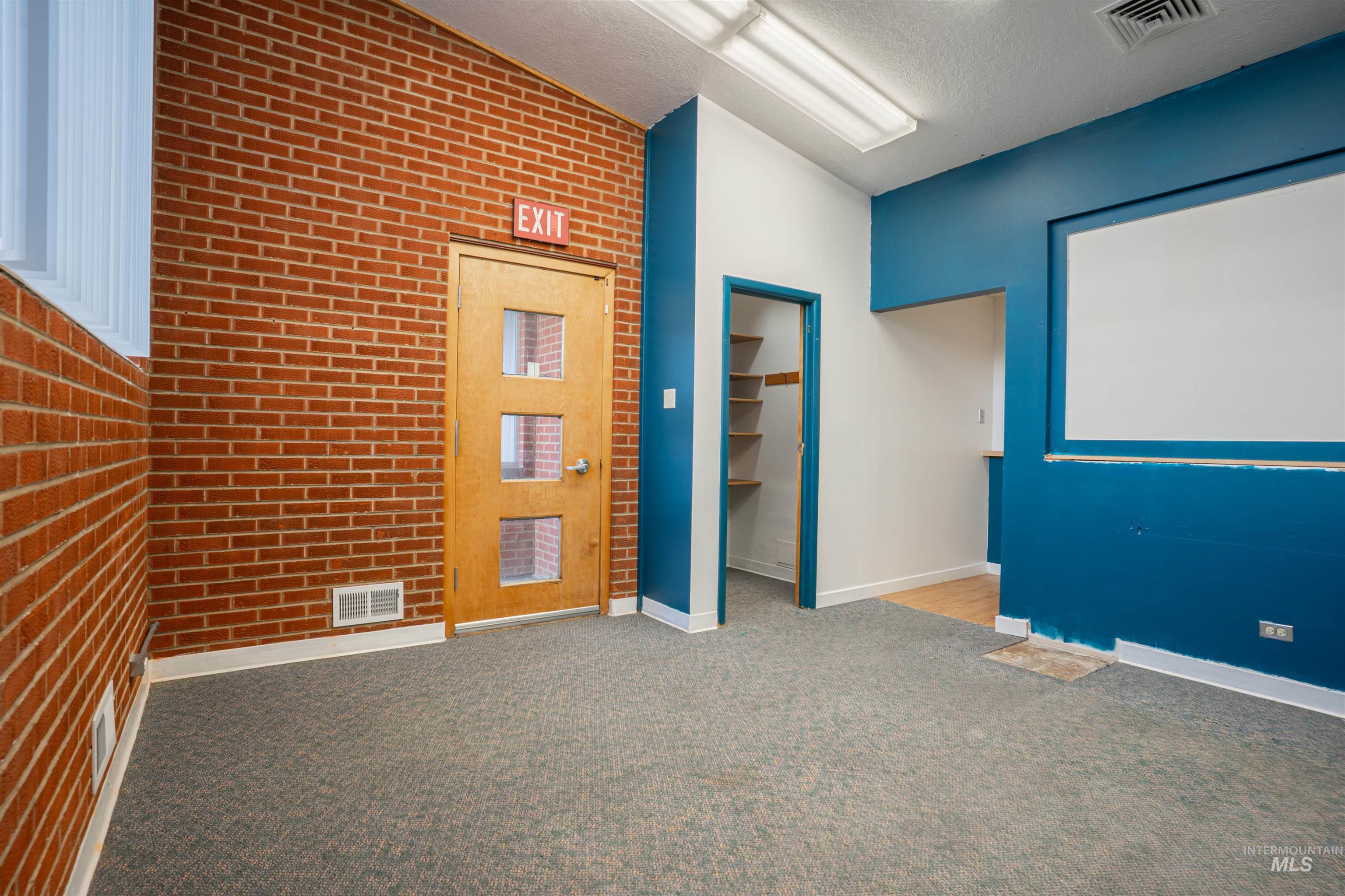 664 Shoup Ave W, Twin Falls, Idaho 83301, 30 Rooms, Business/Commercial For Sale, Price $23,940,MLS 98972284