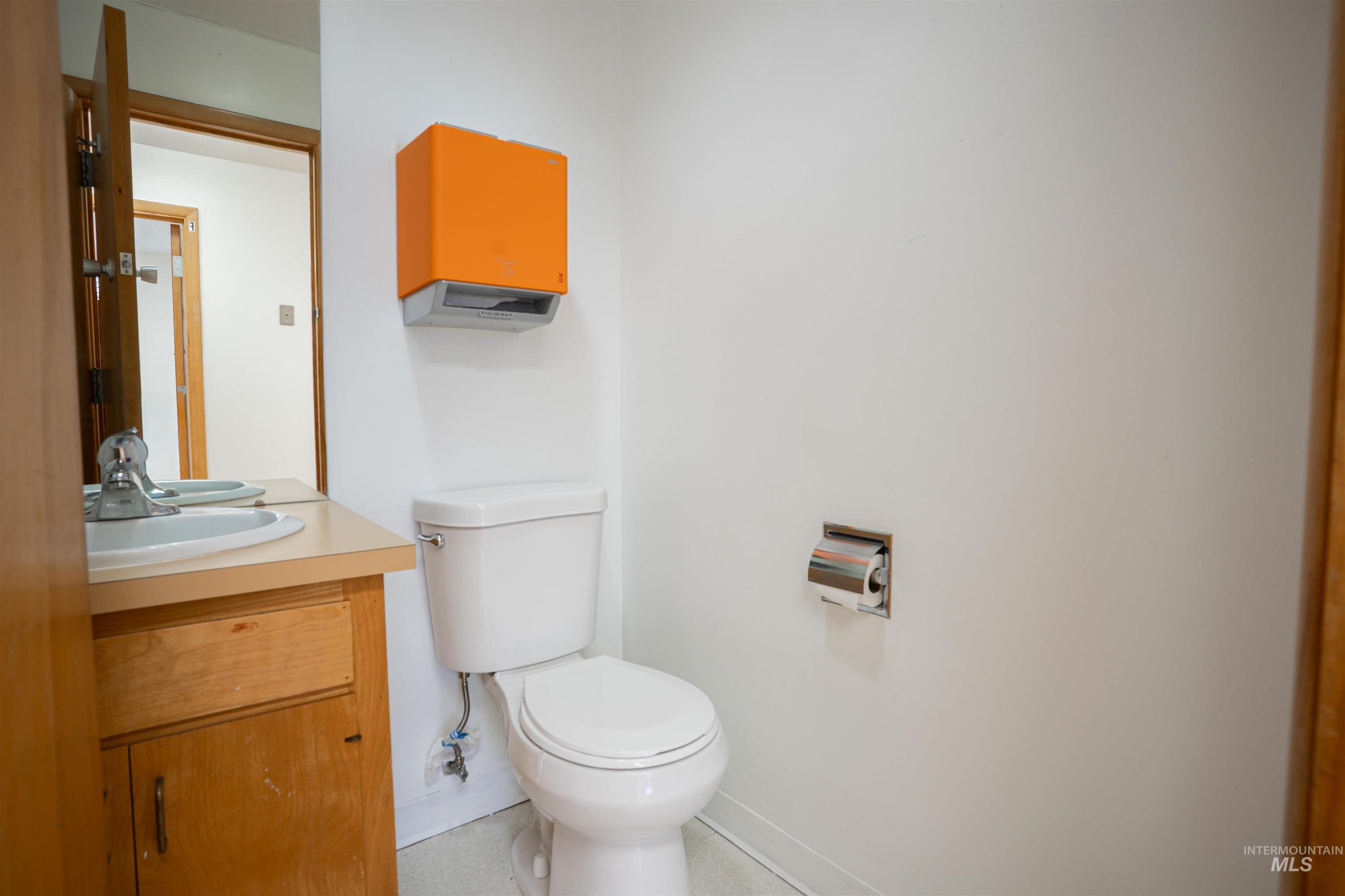 664 Shoup Ave W, Twin Falls, Idaho 83301, 30 Rooms, Business/Commercial For Sale, Price $23,940,MLS 98972284