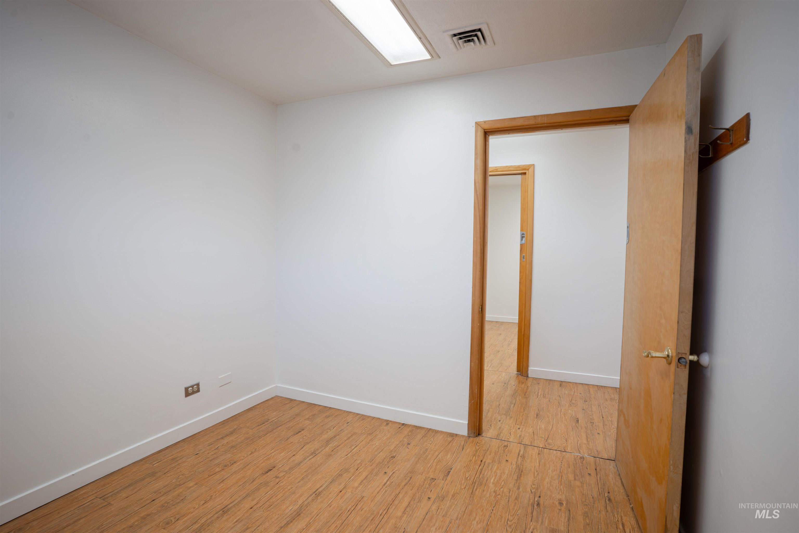 664 Shoup Ave W, Twin Falls, Idaho 83301, 30 Rooms, Business/Commercial For Sale, Price $23,940,MLS 98972284