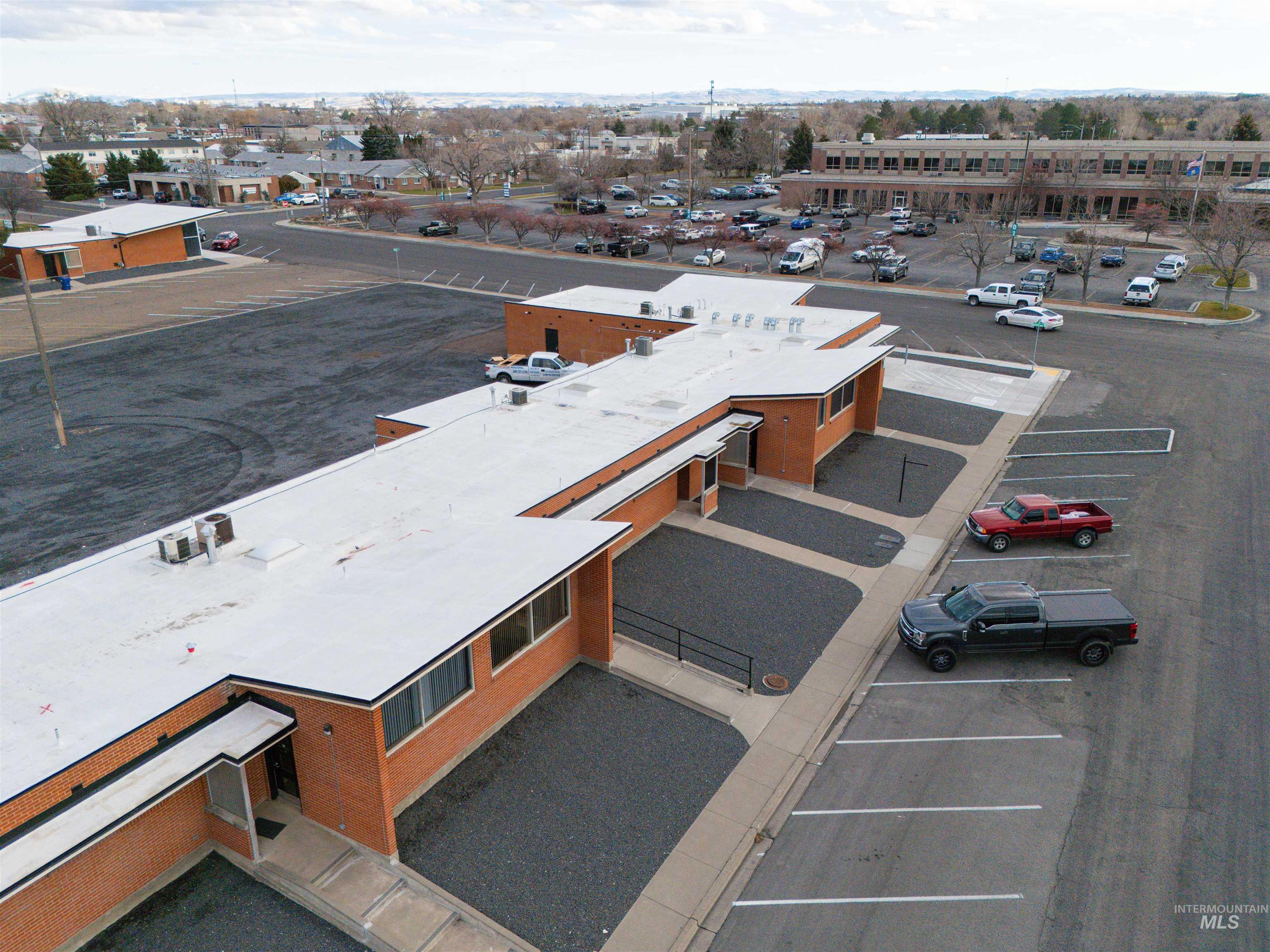 664 Shoup Ave W, Twin Falls, Idaho 83301, 30 Rooms, Business/Commercial For Sale, Price $23,940,MLS 98972284