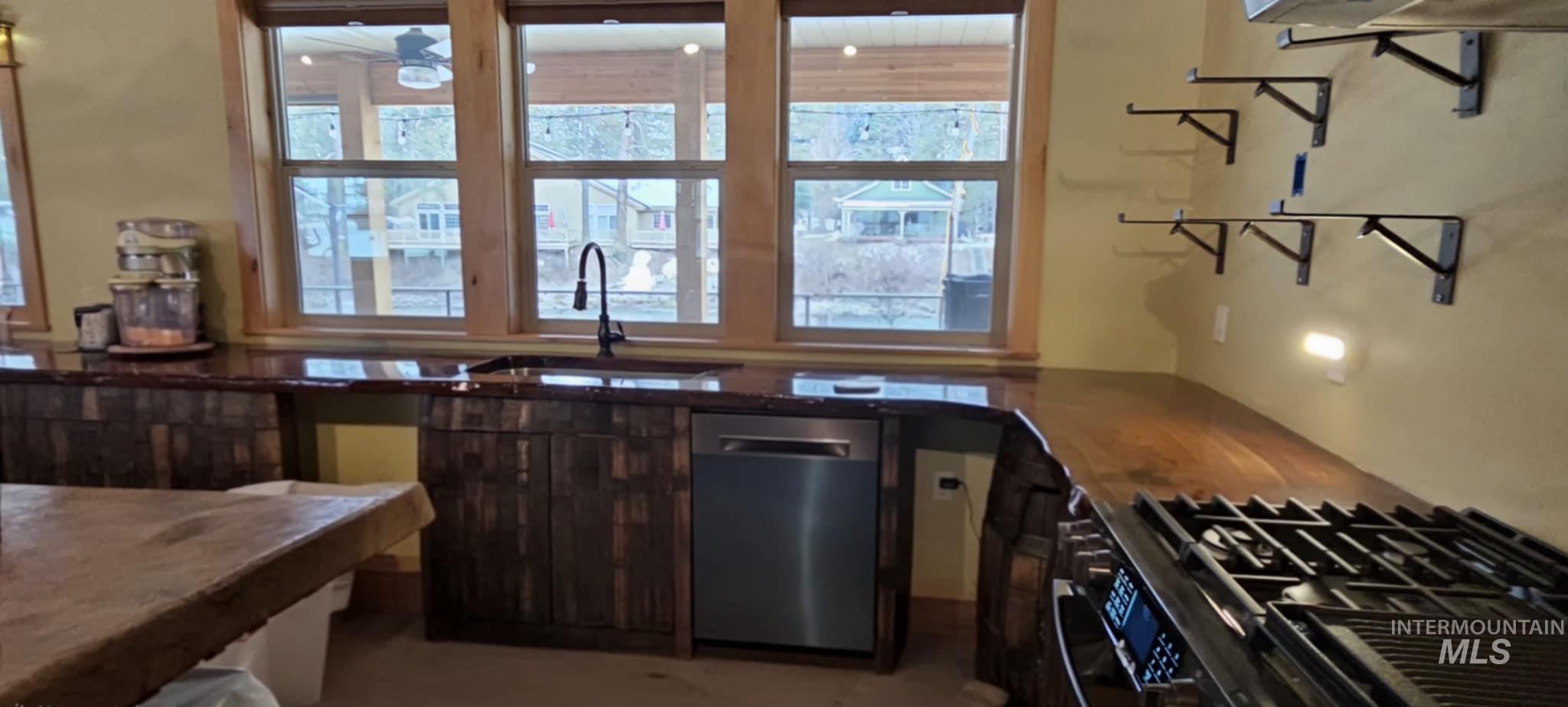 36 Kevins, Garden Valley, Idaho 83622-5233, 4 Bedrooms, 4.5 Bathrooms, Residential For Sale, Price $2,499,999,MLS 98972285