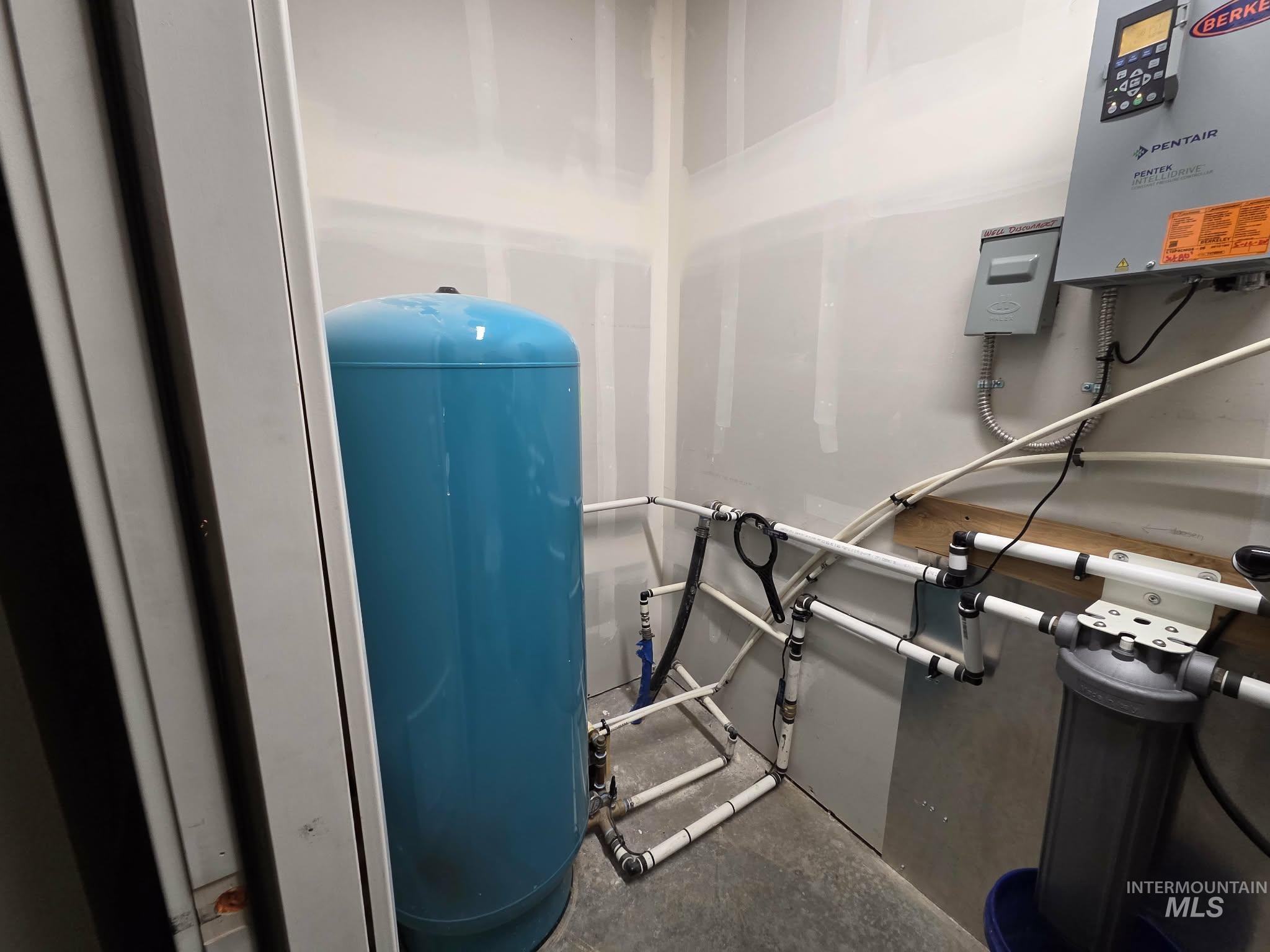 36 Kevins, Garden Valley, Idaho 83622-5233, 4 Bedrooms, 4.5 Bathrooms, Residential For Sale, Price $2,499,999,MLS 98972285