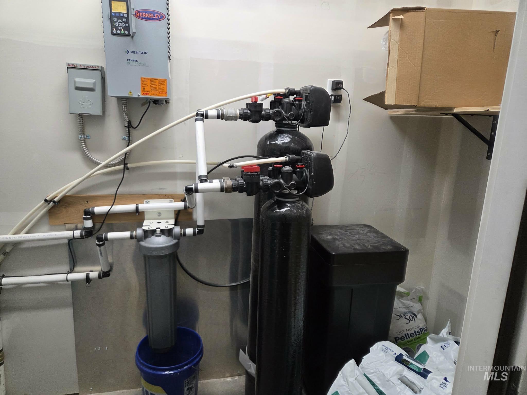 36 Kevins, Garden Valley, Idaho 83622-5233, 4 Bedrooms, 4.5 Bathrooms, Residential For Sale, Price $2,499,999,MLS 98972285