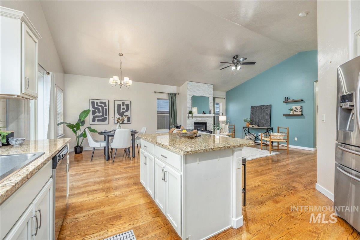 4372 S Cruzatte Ln, Boise, Idaho 83716, 3 Bedrooms, 2 Bathrooms, Residential For Sale, Price $515,000,MLS 98972286