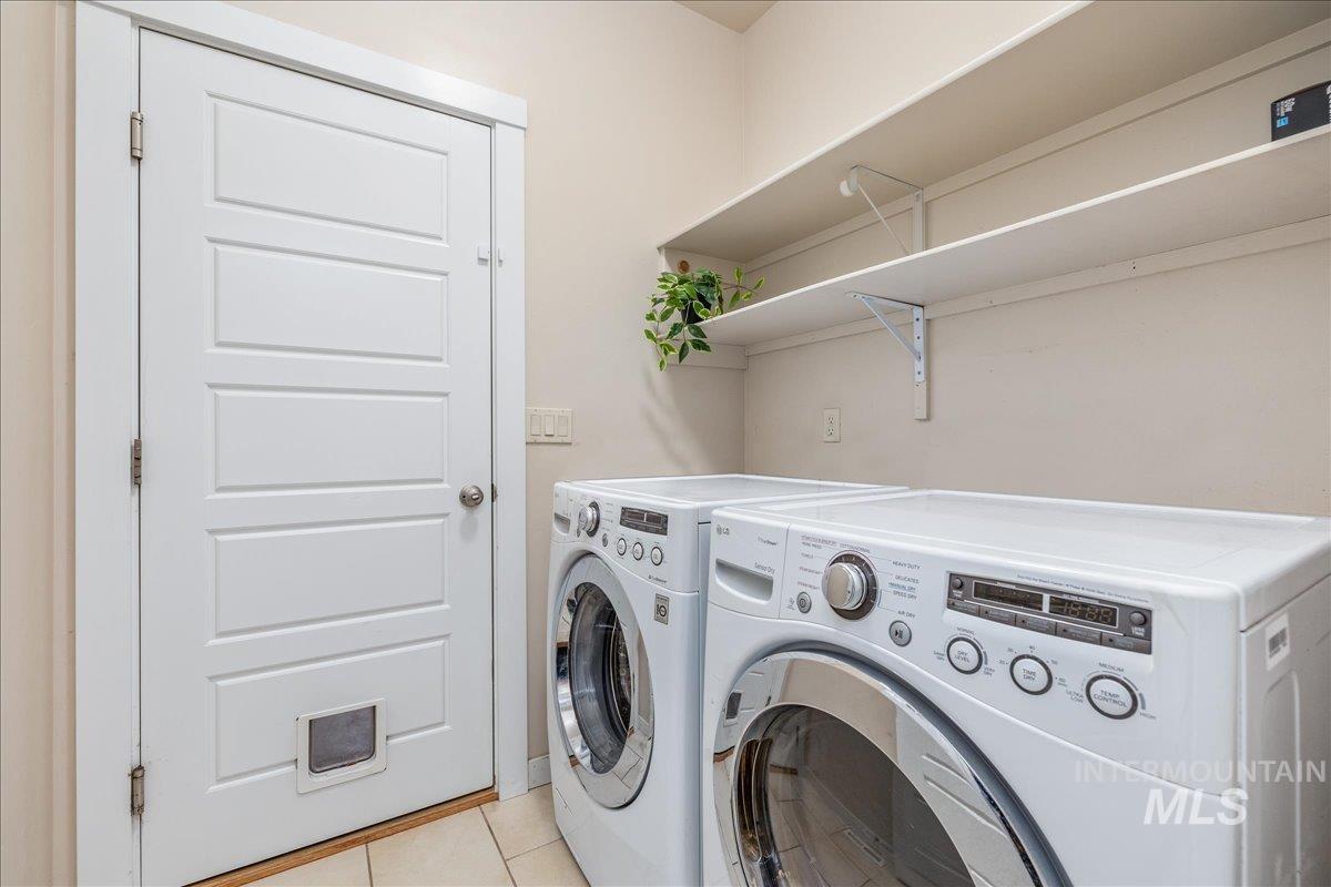 4372 S Cruzatte Ln, Boise, Idaho 83716, 3 Bedrooms, 2 Bathrooms, Residential For Sale, Price $515,000,MLS 98972286