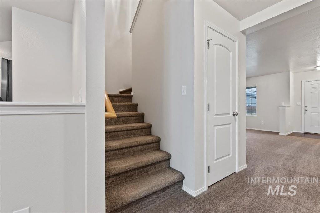 1555 Condor Dr, Middleton, Idaho 83644-4600, 5 Bedrooms, 2.5 Bathrooms, Residential For Sale, Price $650,000,MLS 98972289