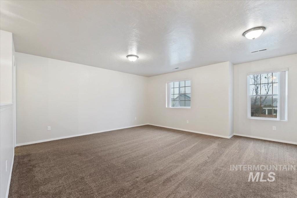 1555 Condor Dr, Middleton, Idaho 83644-4600, 5 Bedrooms, 2.5 Bathrooms, Residential For Sale, Price $650,000,MLS 98972289