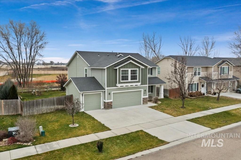 1555 Condor Dr, Middleton, Idaho 83644-4600, 5 Bedrooms, 2.5 Bathrooms, Residential For Sale, Price $650,000,MLS 98972289