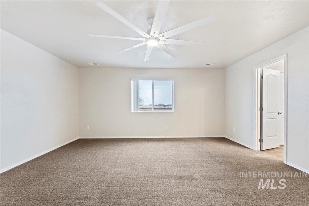 1555 Condor Dr, Middleton, Idaho 83644-4600, 5 Bedrooms, 2.5 Bathrooms, Residential For Sale, Price $650,000,MLS 98972289