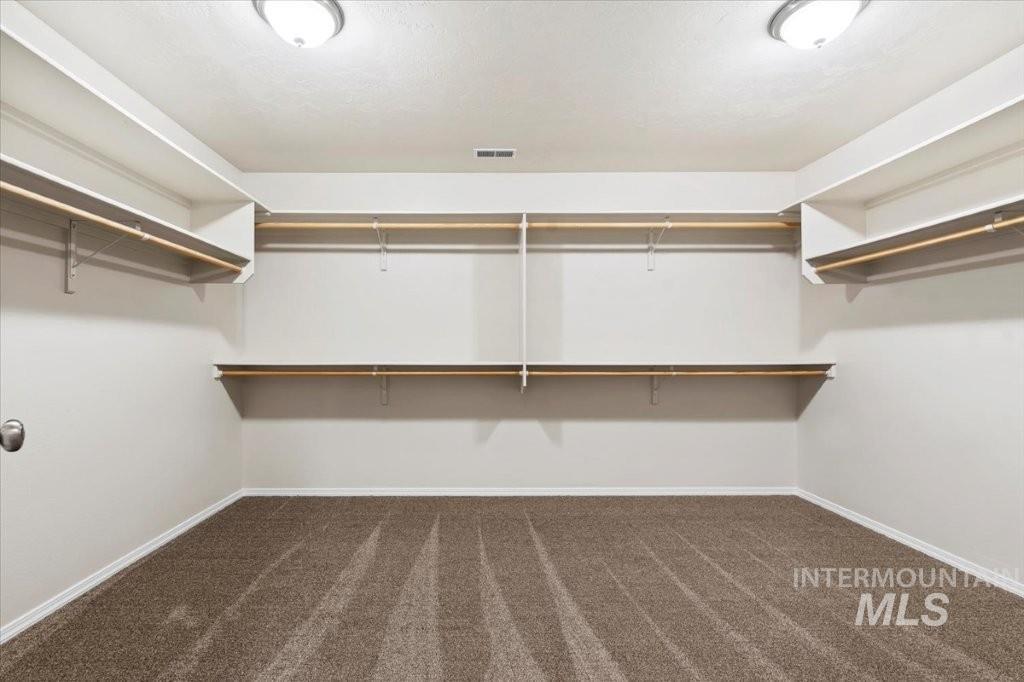 1555 Condor Dr, Middleton, Idaho 83644-4600, 5 Bedrooms, 2.5 Bathrooms, Residential For Sale, Price $650,000,MLS 98972289