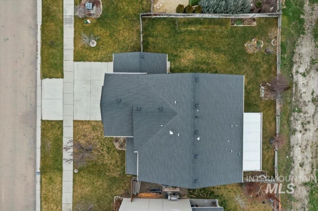 1555 Condor Dr, Middleton, Idaho 83644-4600, 5 Bedrooms, 2.5 Bathrooms, Residential For Sale, Price $650,000,MLS 98972289