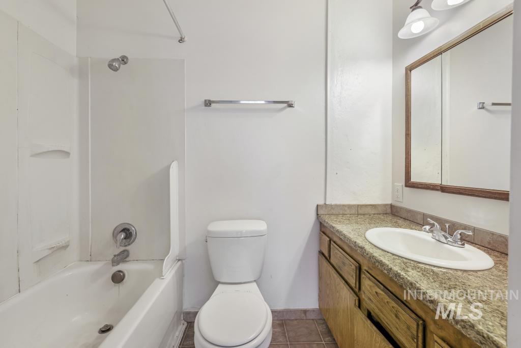 908 Yakima Ave, Filer, Idaho 83328-5334, 2 Bedrooms, 1 Bathroom, Residential For Sale, Price $209,900,MLS 98972290