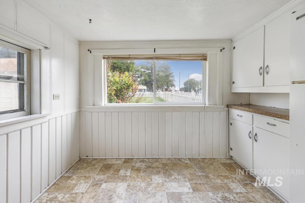 908 Yakima Ave, Filer, Idaho 83328-5334, 2 Bedrooms, 1 Bathroom, Residential For Sale, Price $209,900,MLS 98972290