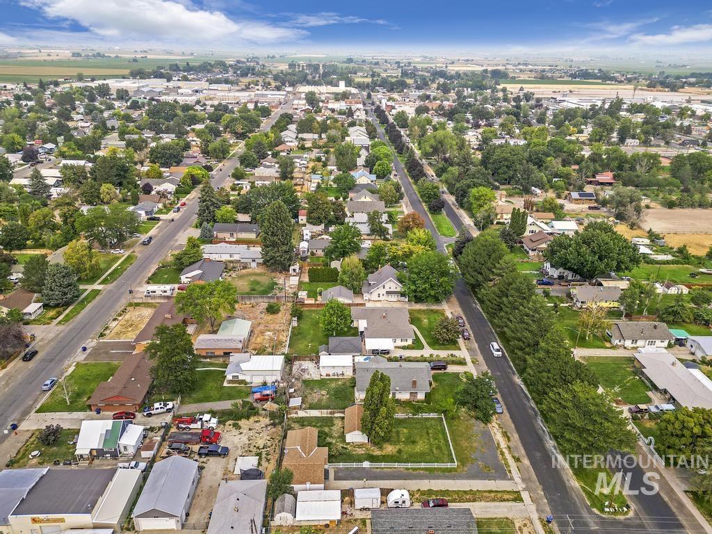 908 Yakima Ave, Filer, Idaho 83328-5334, 2 Bedrooms, 1 Bathroom, Residential For Sale, Price $209,900,MLS 98972290