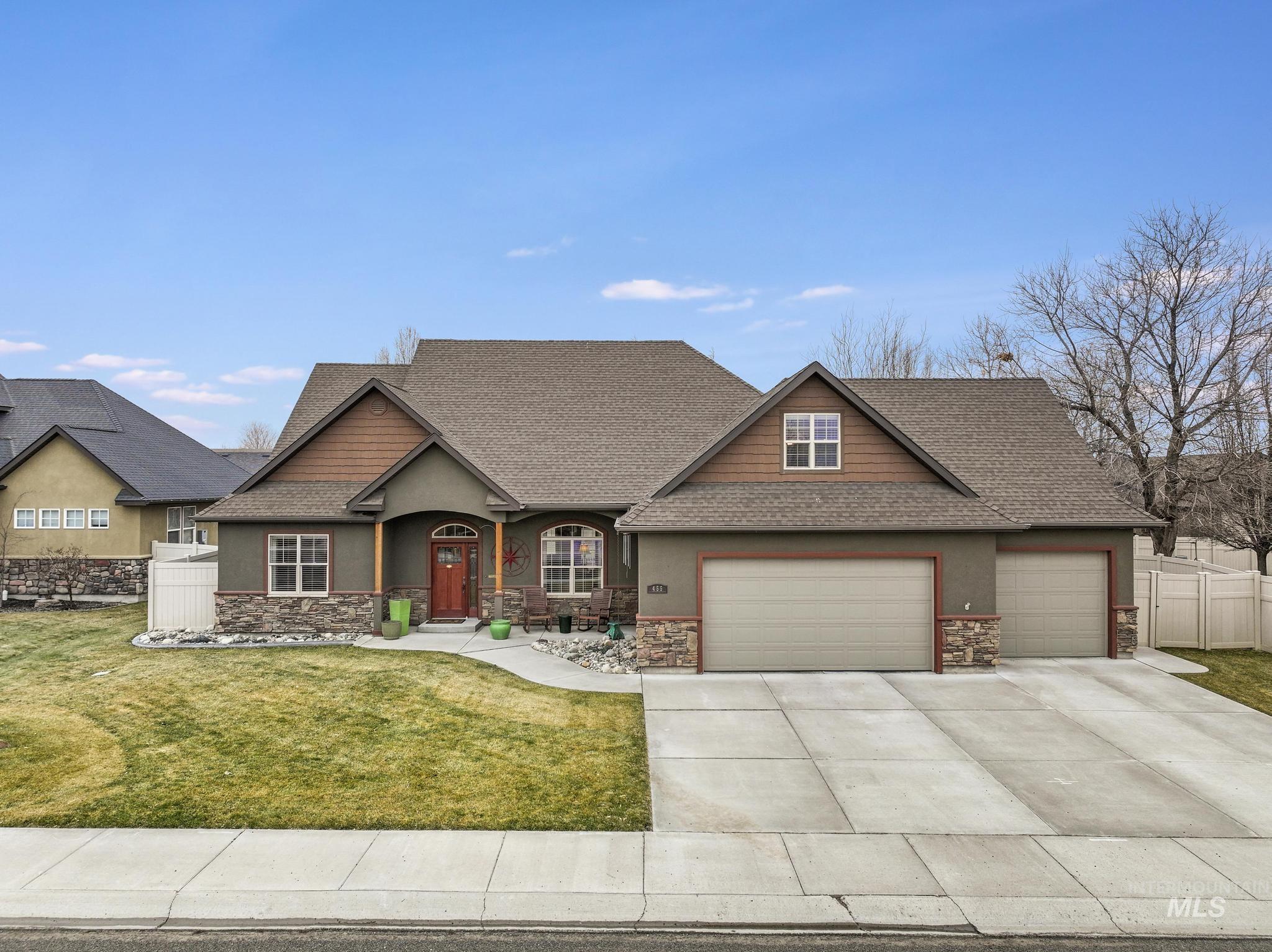 455 Coiner Circle, Twin Falls, Idaho 83301, 3 Bedrooms, 2.5 Bathrooms, Residential For Sale, Price $565,000,MLS 98972291