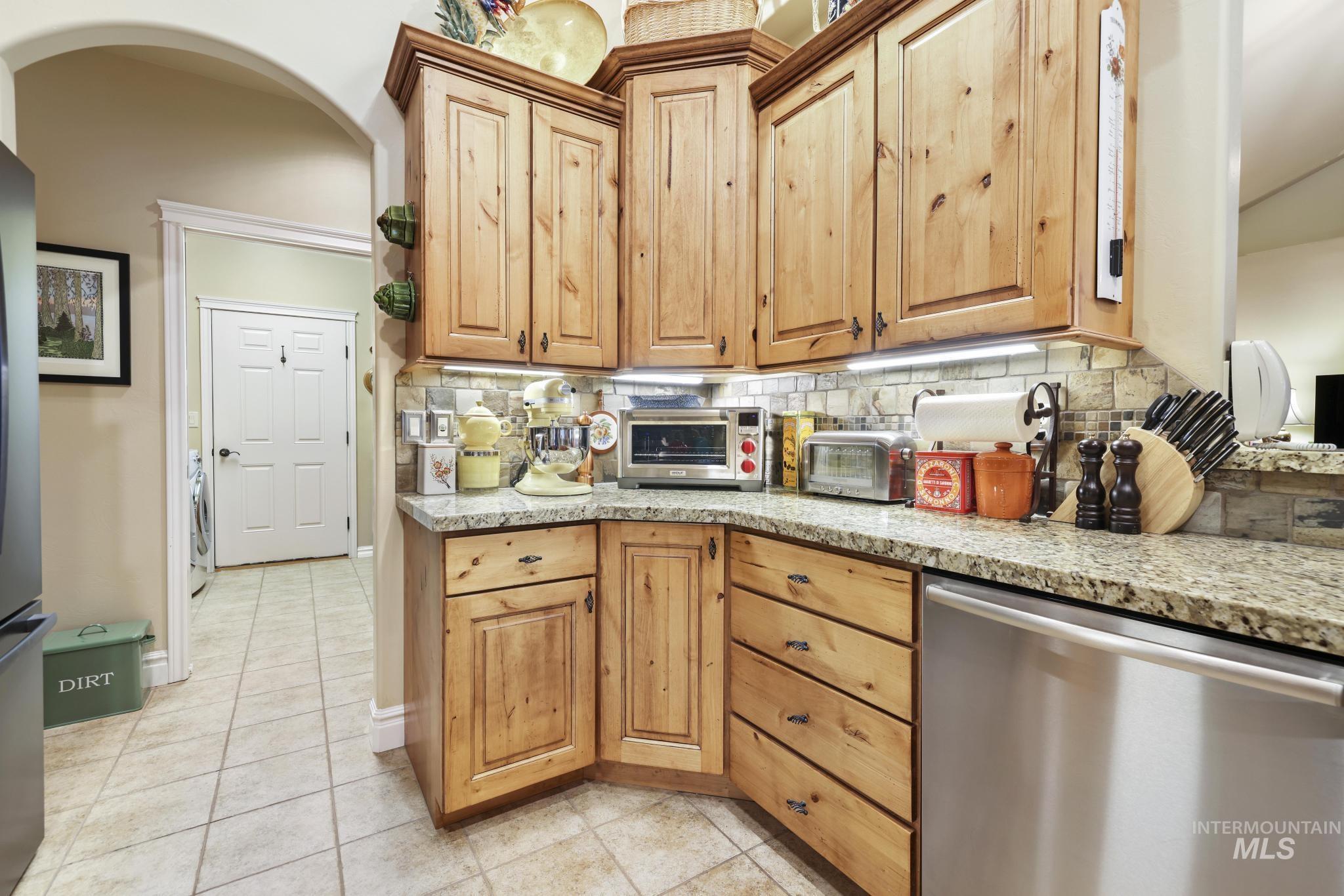 455 Coiner Circle, Twin Falls, Idaho 83301, 3 Bedrooms, 2.5 Bathrooms, Residential For Sale, Price $565,000,MLS 98972291