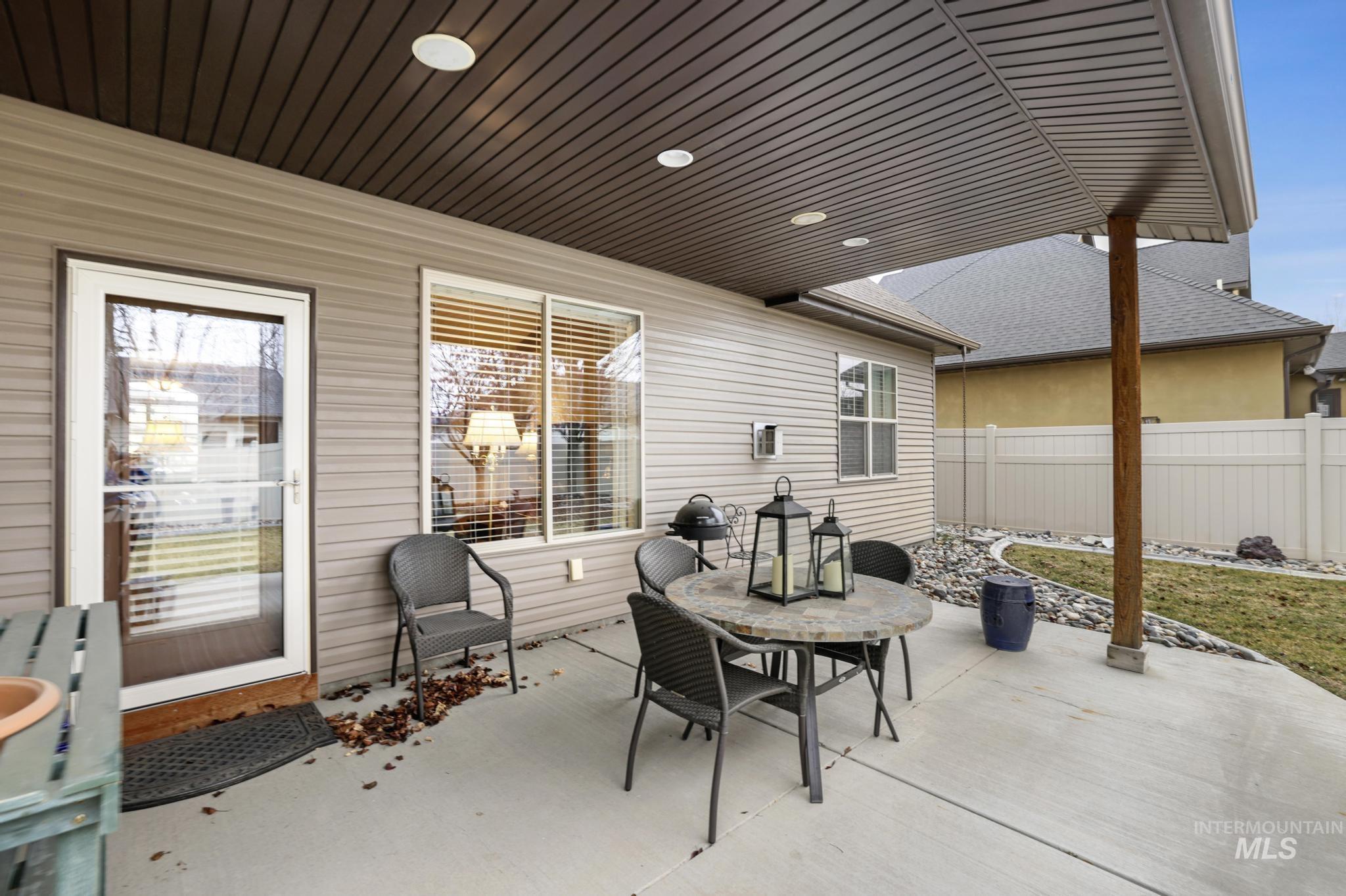 455 Coiner Circle, Twin Falls, Idaho 83301, 3 Bedrooms, 2.5 Bathrooms, Residential For Sale, Price $565,000,MLS 98972291