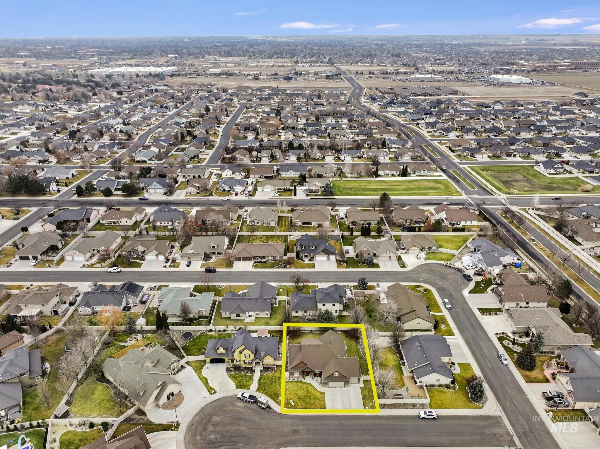 455 Coiner Circle, Twin Falls, Idaho 83301, 3 Bedrooms, 2.5 Bathrooms, Residential For Sale, Price $565,000,MLS 98972291