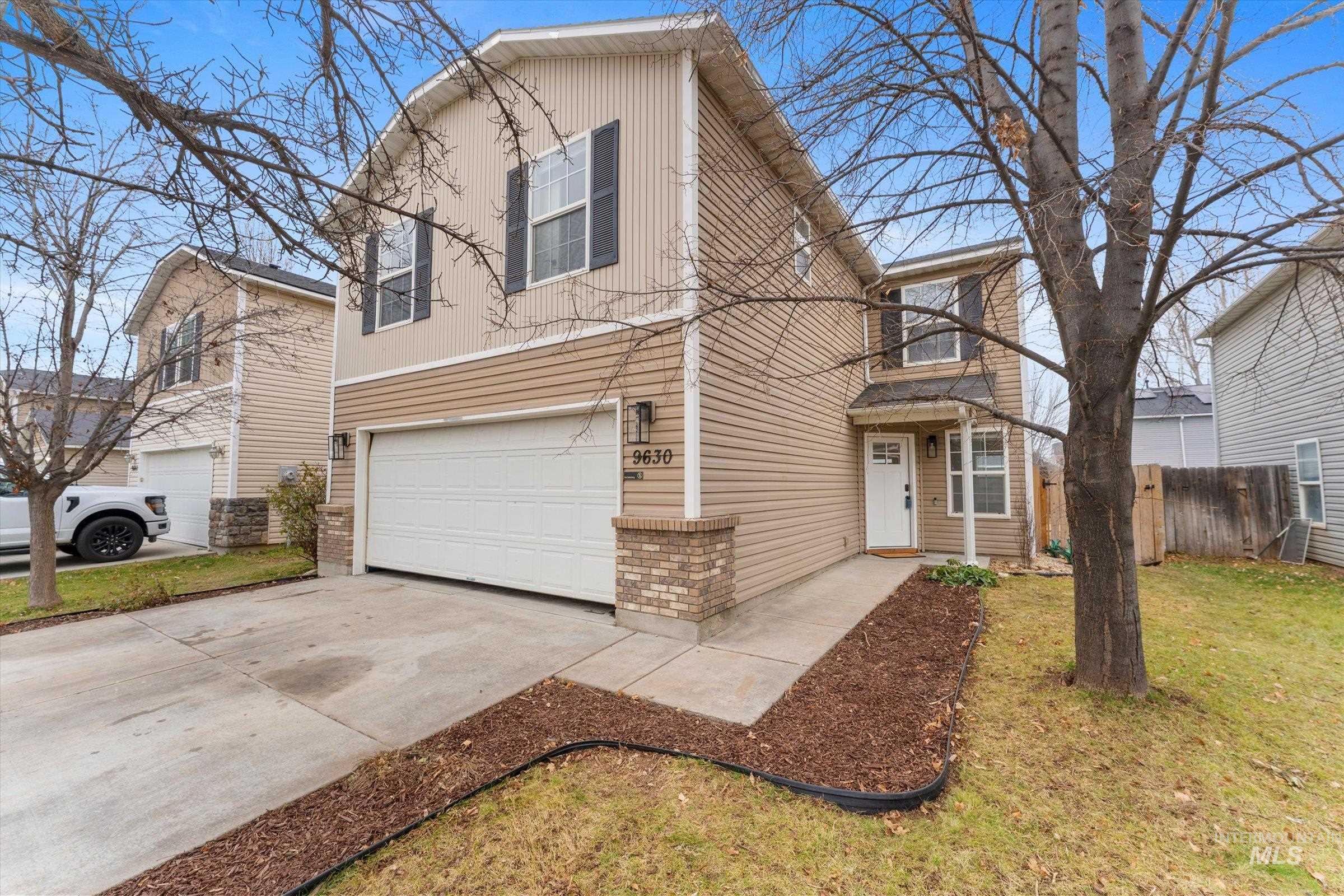 9630 W Portola, Boise, Idaho 83709, 3 Bedrooms, 2.5 Bathrooms, Residential For Sale, Price $399,900,MLS 98972294