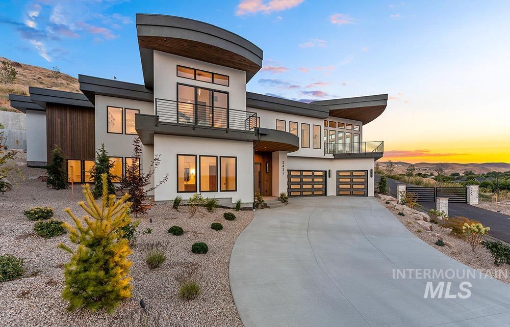 2432 S Globe Lane, Boise, Idaho 83716, 4 Bedrooms, 4.5 Bathrooms, Residential For Sale, Price $2,675,000,MLS 98972296