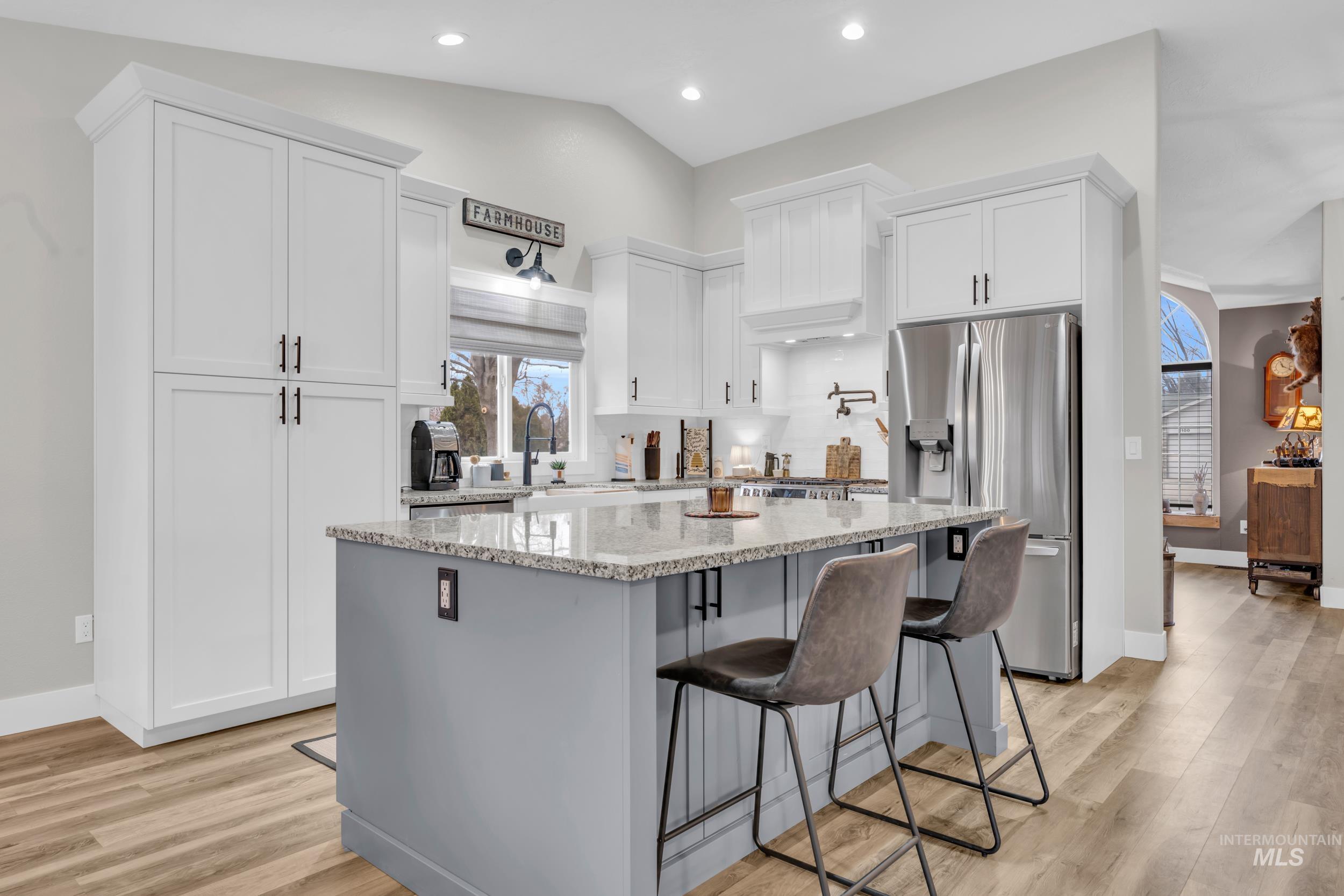 1127 E Egret Dr, Meridian, Idaho 83642, 3 Bedrooms, 2 Bathrooms, Residential For Sale, Price $460,000,MLS 98972298