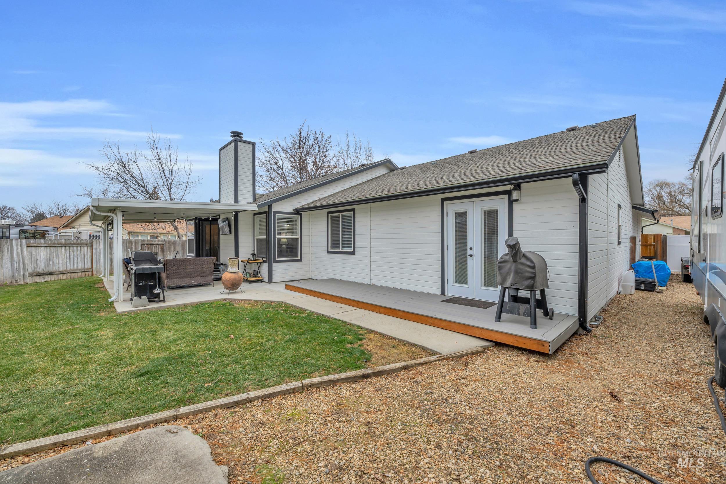 1127 E Egret Dr, Meridian, Idaho 83642, 3 Bedrooms, 2 Bathrooms, Residential For Sale, Price $460,000,MLS 98972298