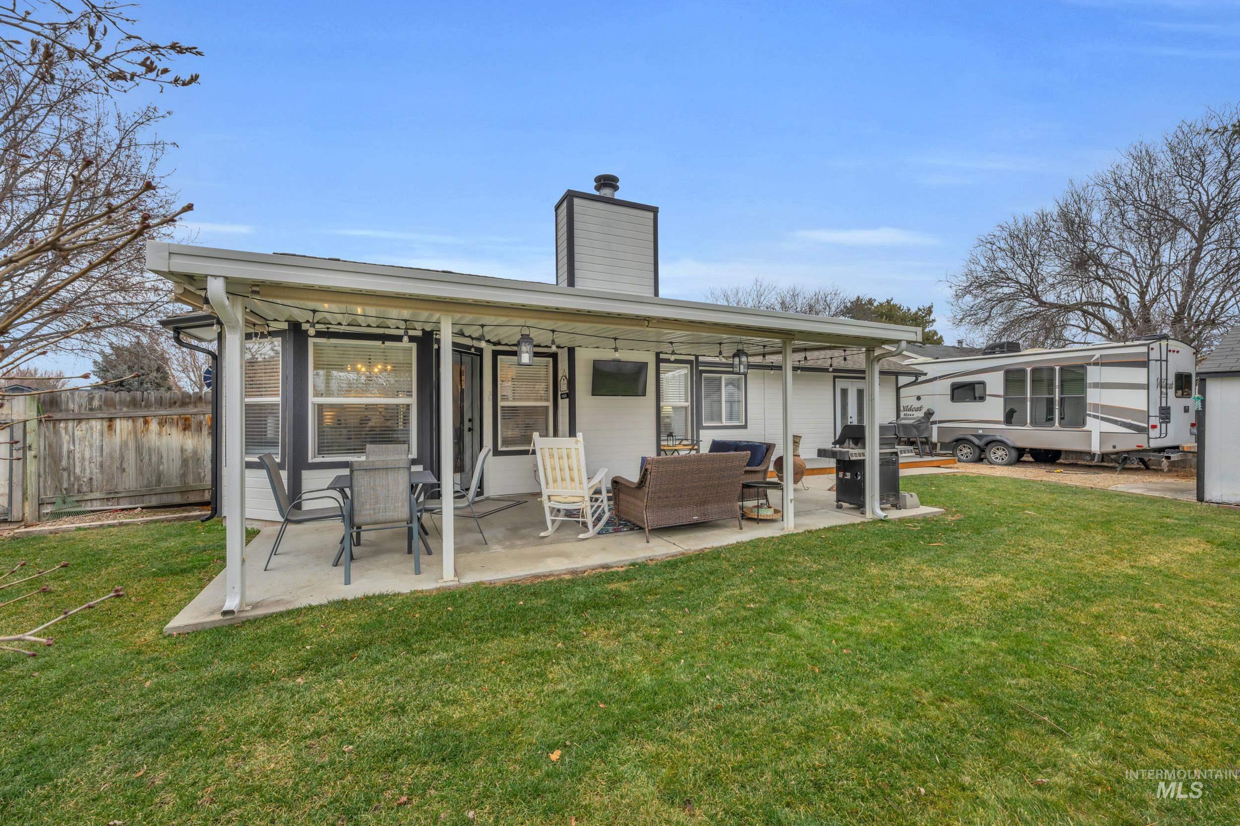 1127 E Egret Dr, Meridian, Idaho 83642, 3 Bedrooms, 2 Bathrooms, Residential For Sale, Price $460,000,MLS 98972298