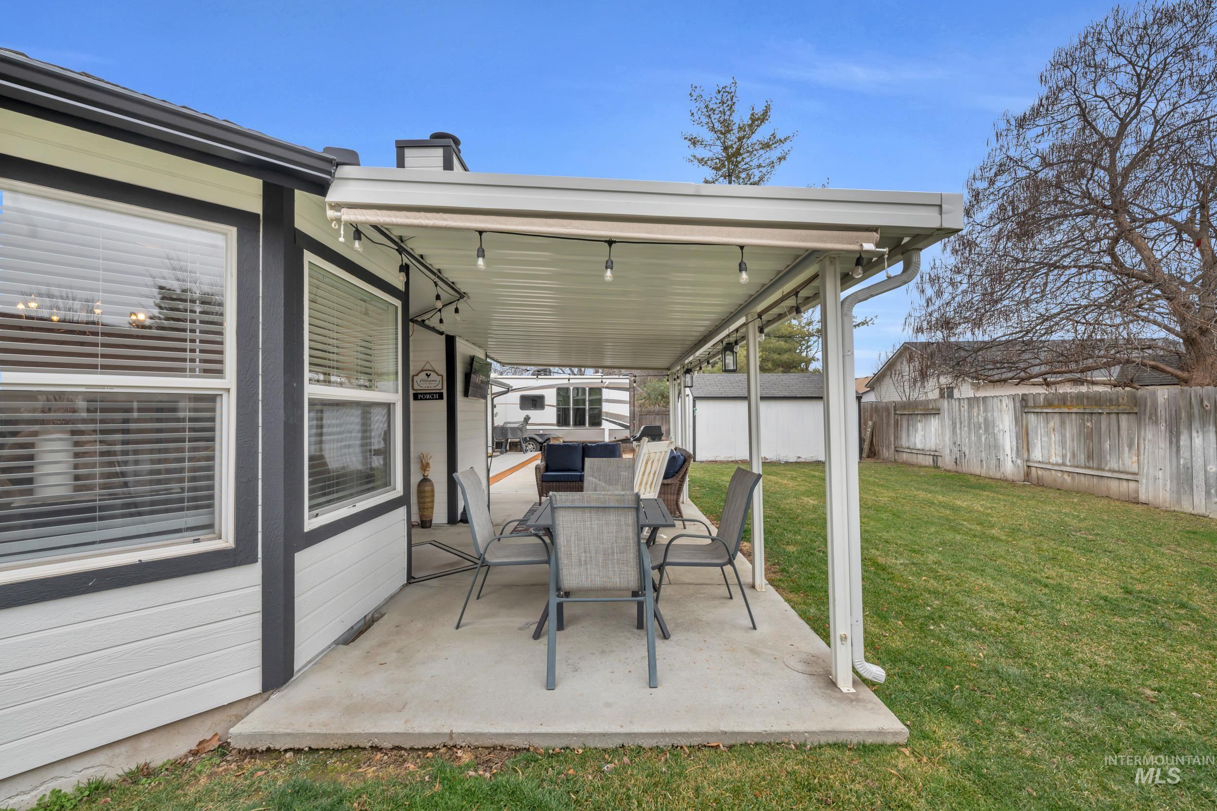 1127 E Egret Dr, Meridian, Idaho 83642, 3 Bedrooms, 2 Bathrooms, Residential For Sale, Price $460,000,MLS 98972298