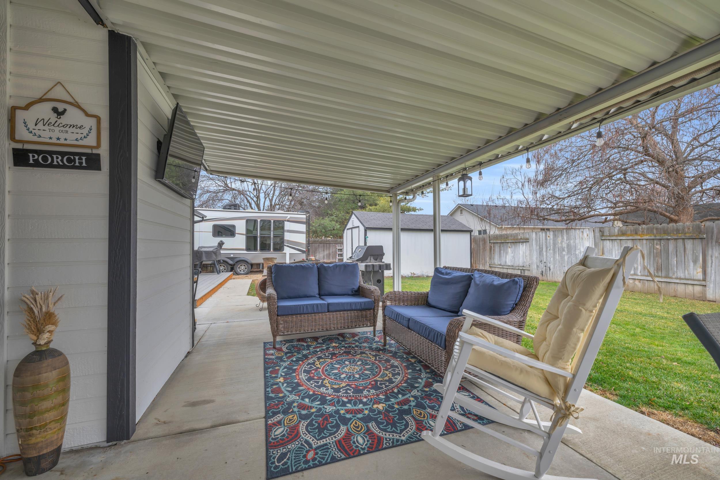 1127 E Egret Dr, Meridian, Idaho 83642, 3 Bedrooms, 2 Bathrooms, Residential For Sale, Price $460,000,MLS 98972298