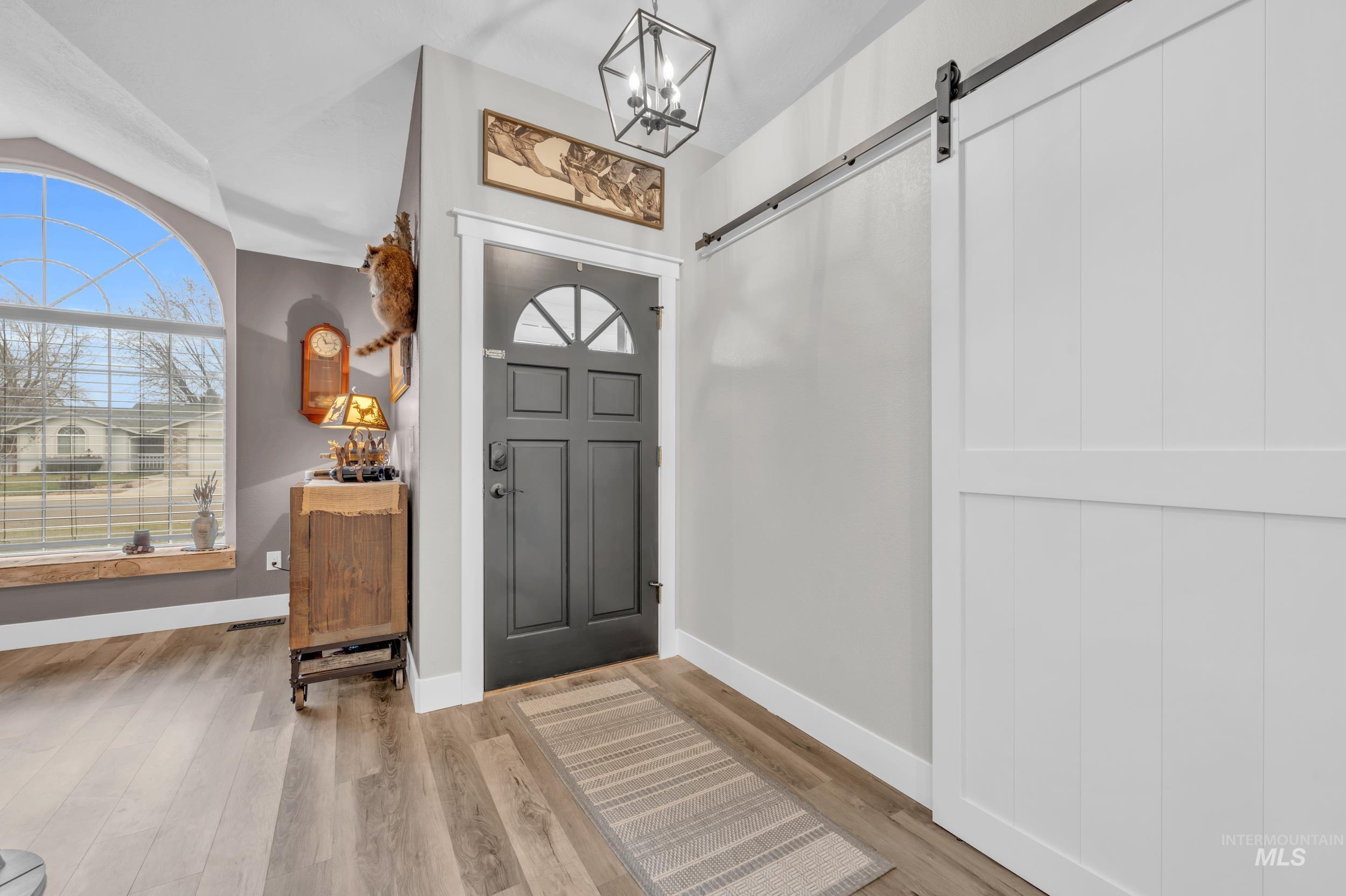 1127 E Egret Dr, Meridian, Idaho 83642, 3 Bedrooms, 2 Bathrooms, Residential For Sale, Price $460,000,MLS 98972298