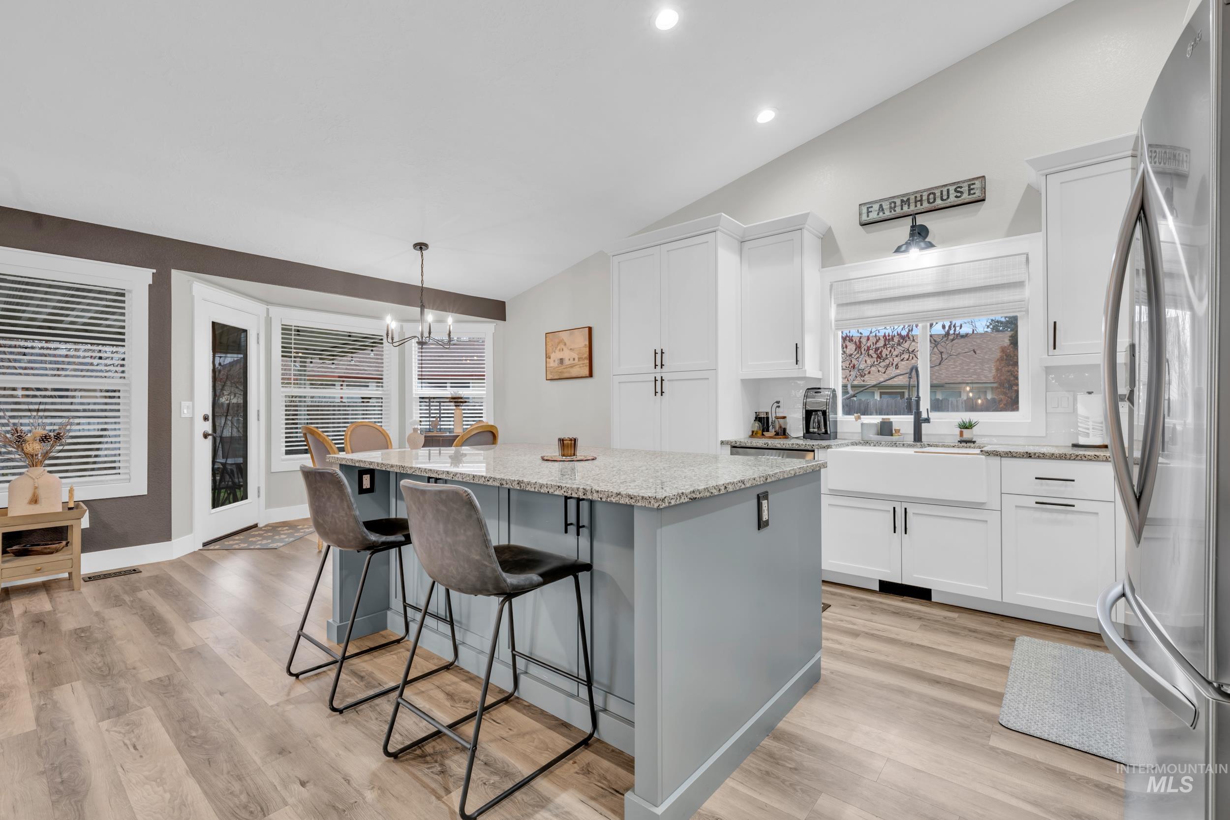 1127 E Egret Dr, Meridian, Idaho 83642, 3 Bedrooms, 2 Bathrooms, Residential For Sale, Price $460,000,MLS 98972298